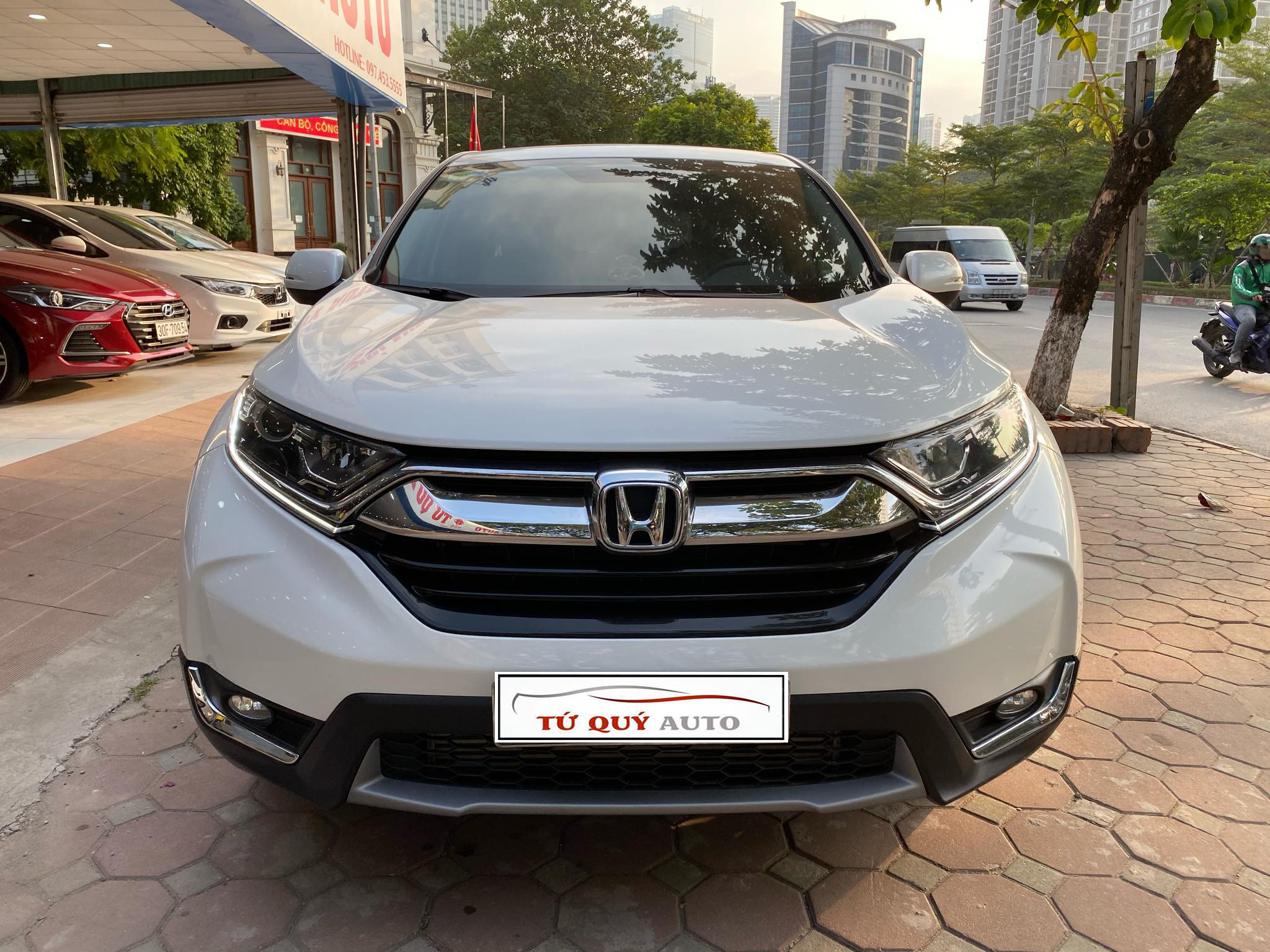 Xe Honda CR V 1.5E 2018 - Trắng