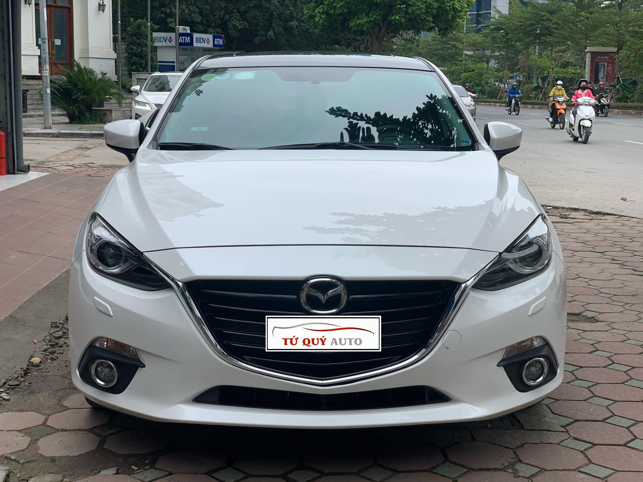 Xe Mazda 3 Sedan 2.0AT 2015 - Trắng