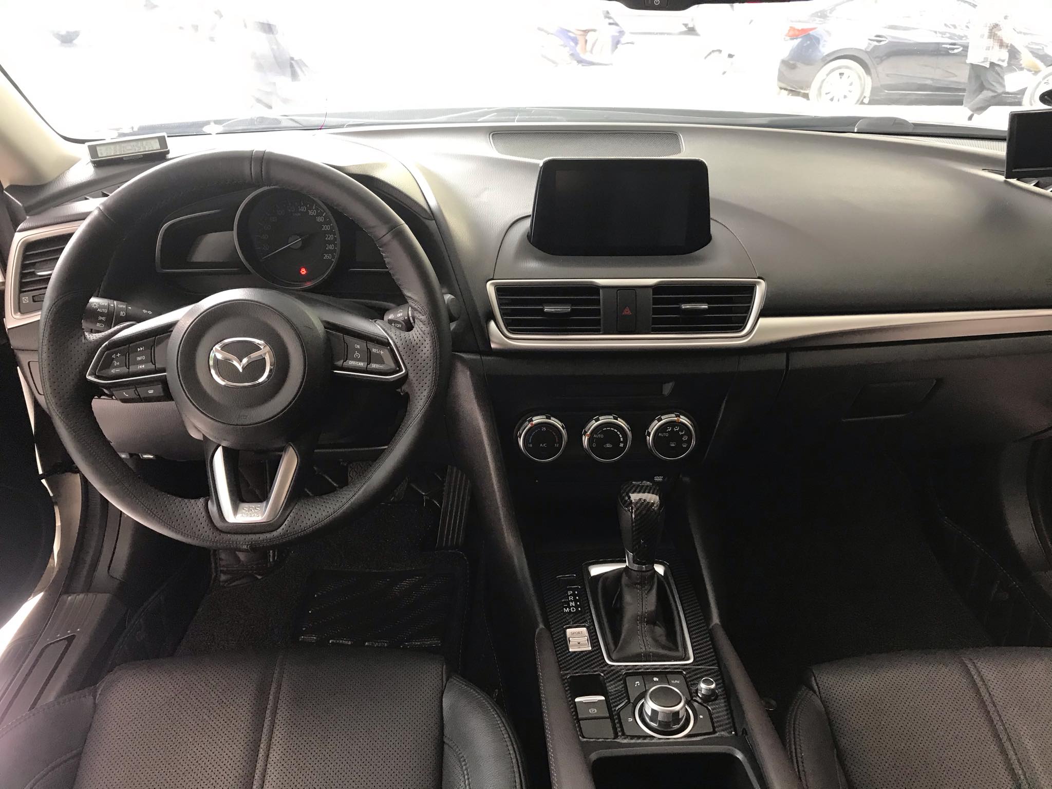 Mazda 3 Sedan 2018 - 6