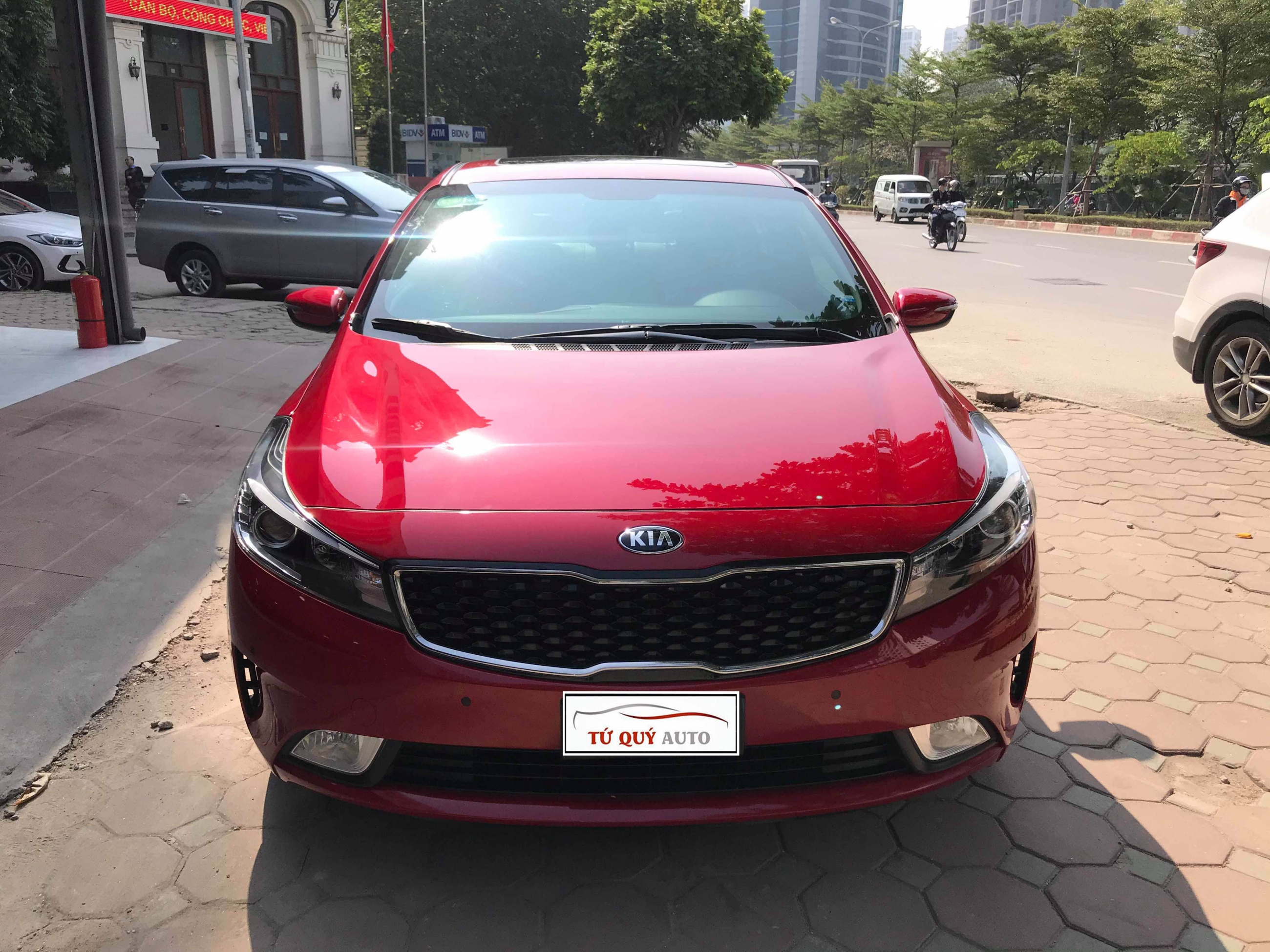 Xe Kia Cerato 2.0AT 2017 - Đỏ