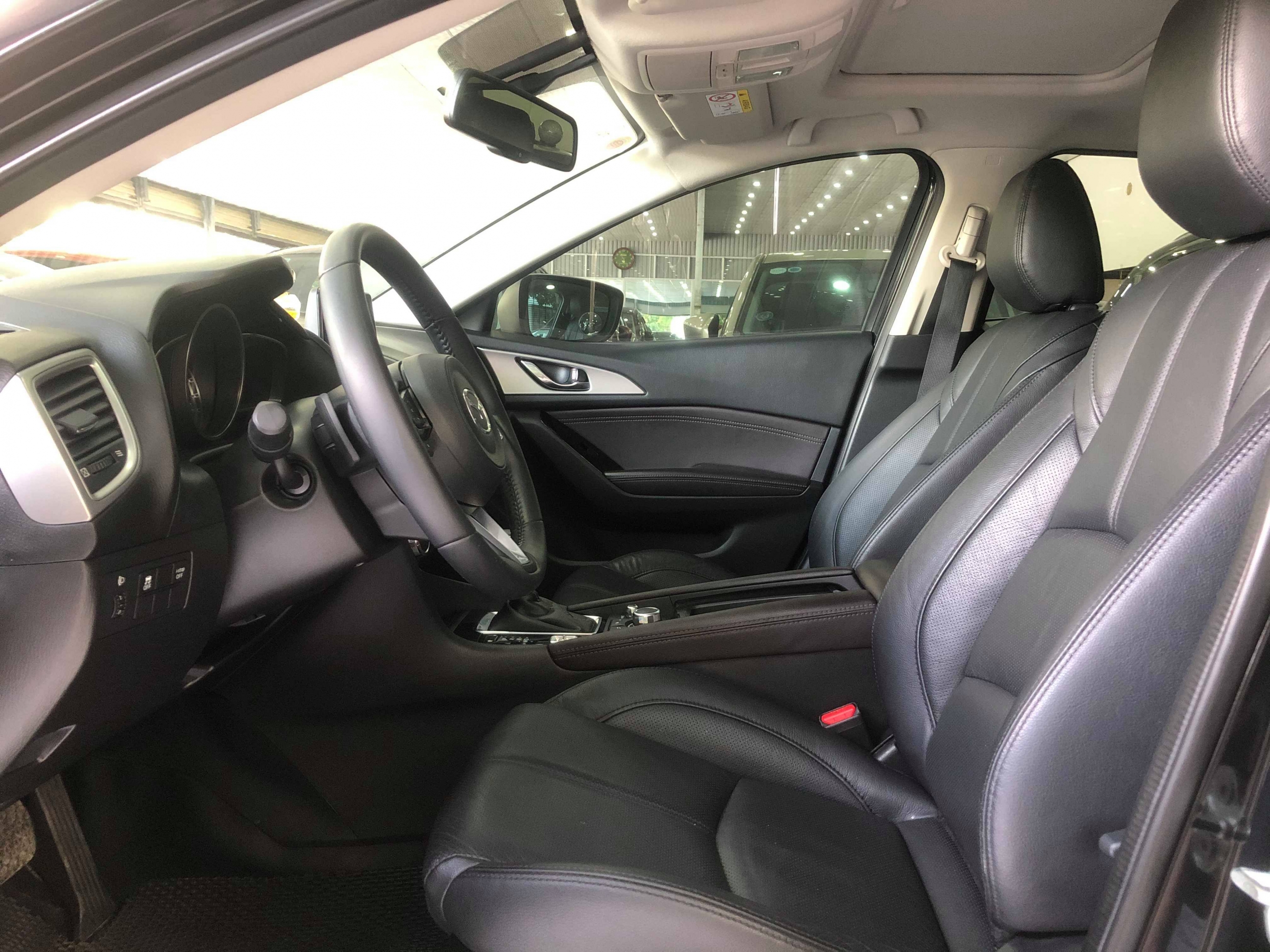 Mazda 3 Sedan 1.5AT 2018 - 7