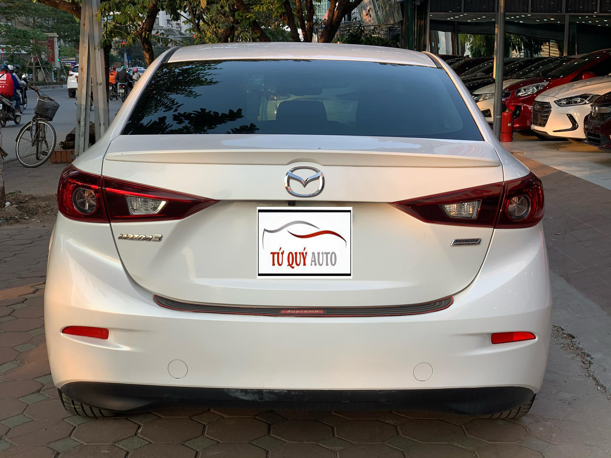 Mazda 3 Sedan 2017 - 2