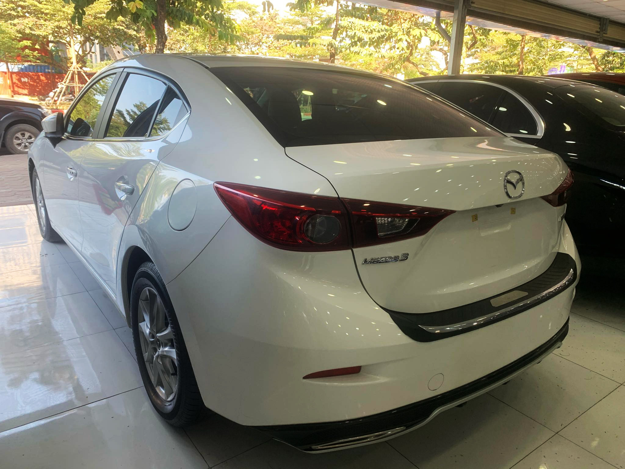 Mazda 3 Sedan 1.5AT 2015 - 4