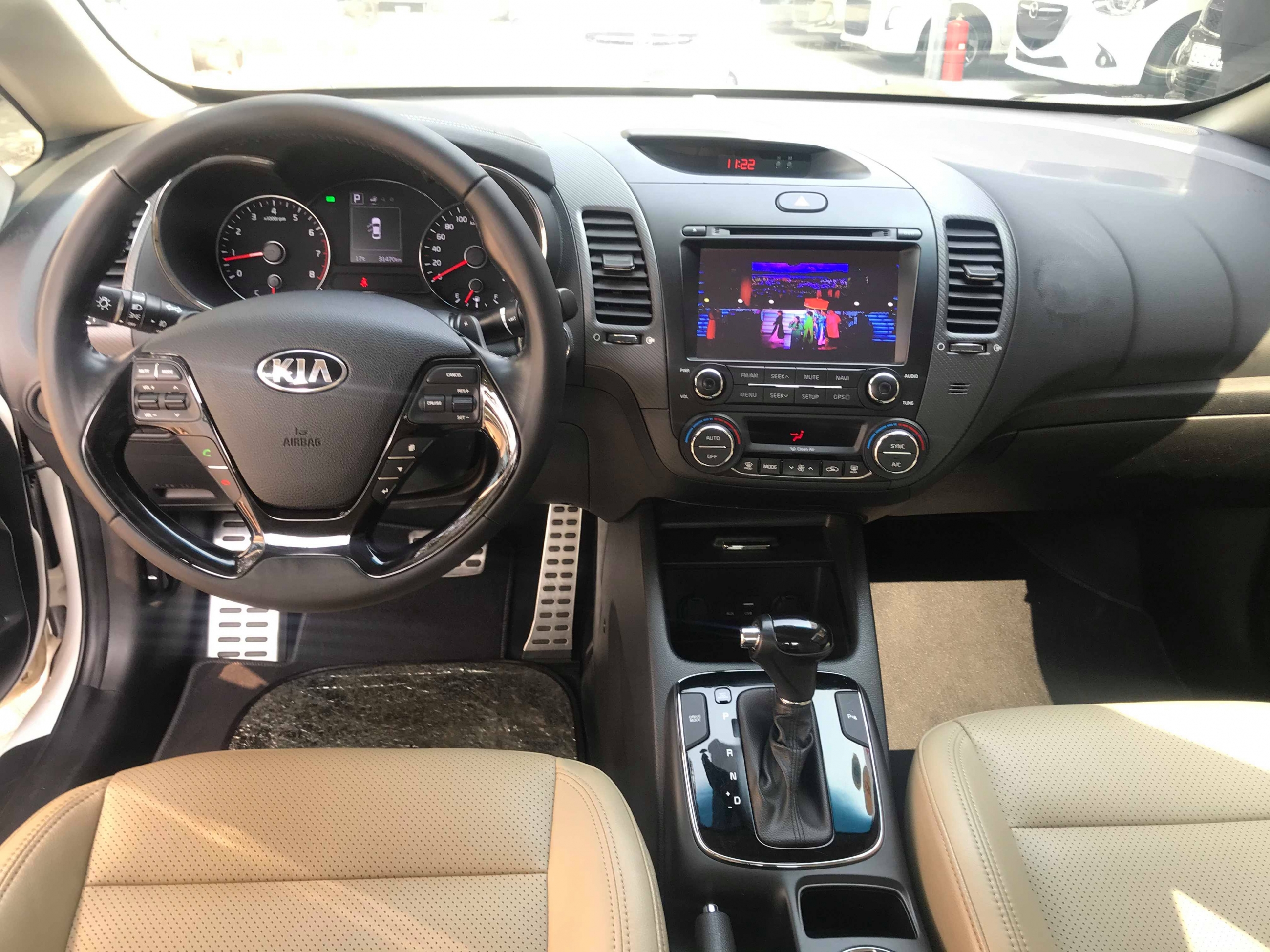 Kia Cerato 2.0AT 2017 - 6