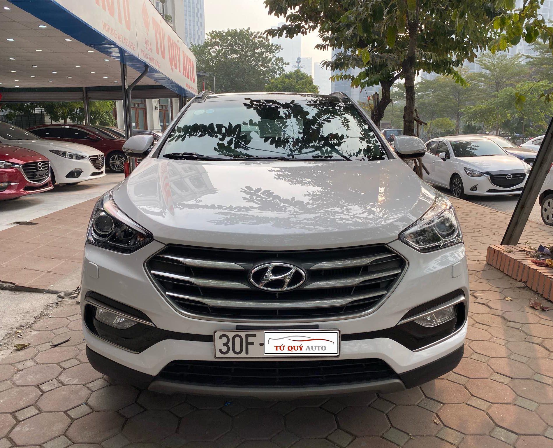 Xe Hyundai Santa Fe 2.2CRDi 2018 - Trắng