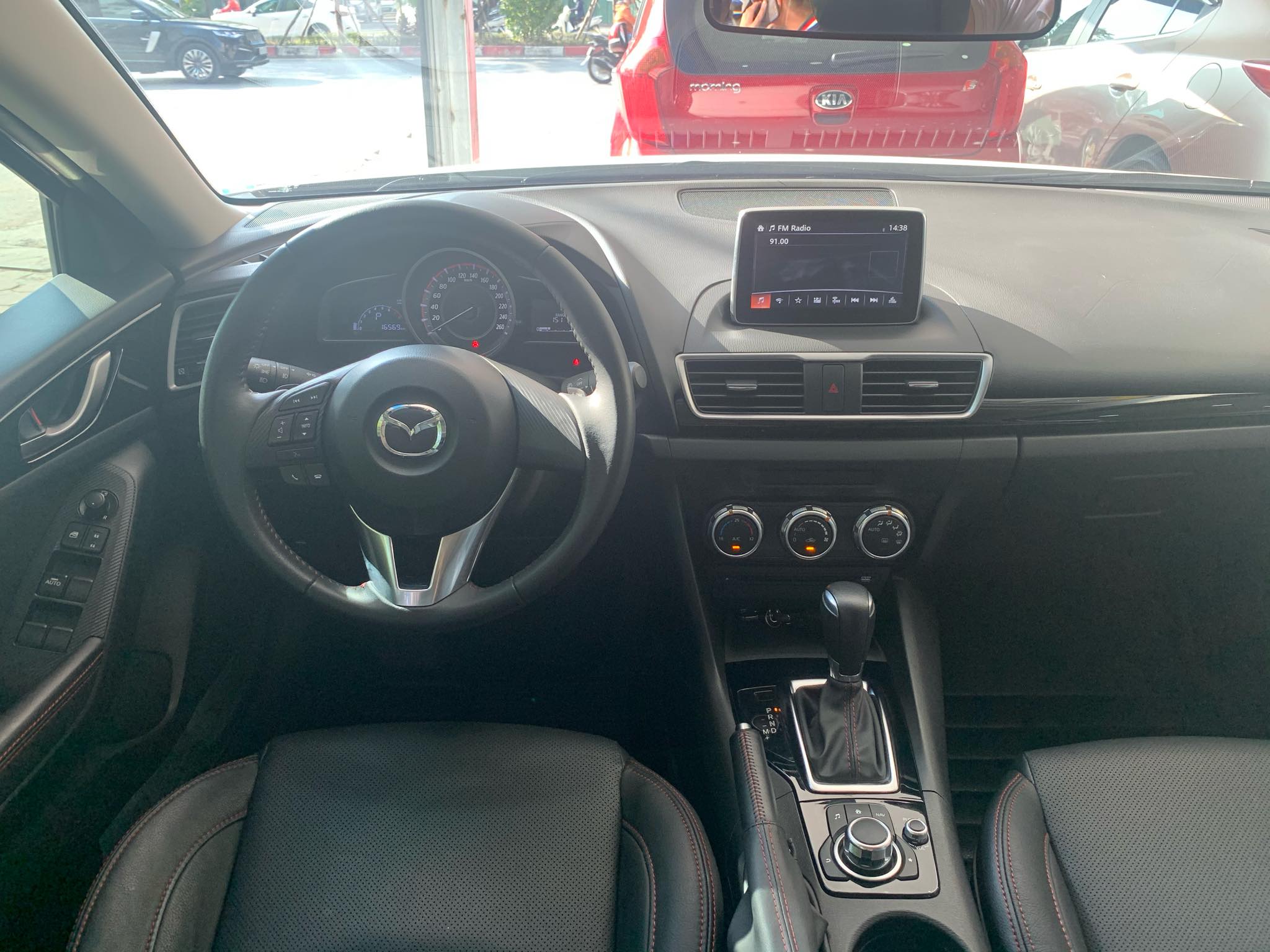 Mazda 3 Sedan 1.5AT 2016 - 6