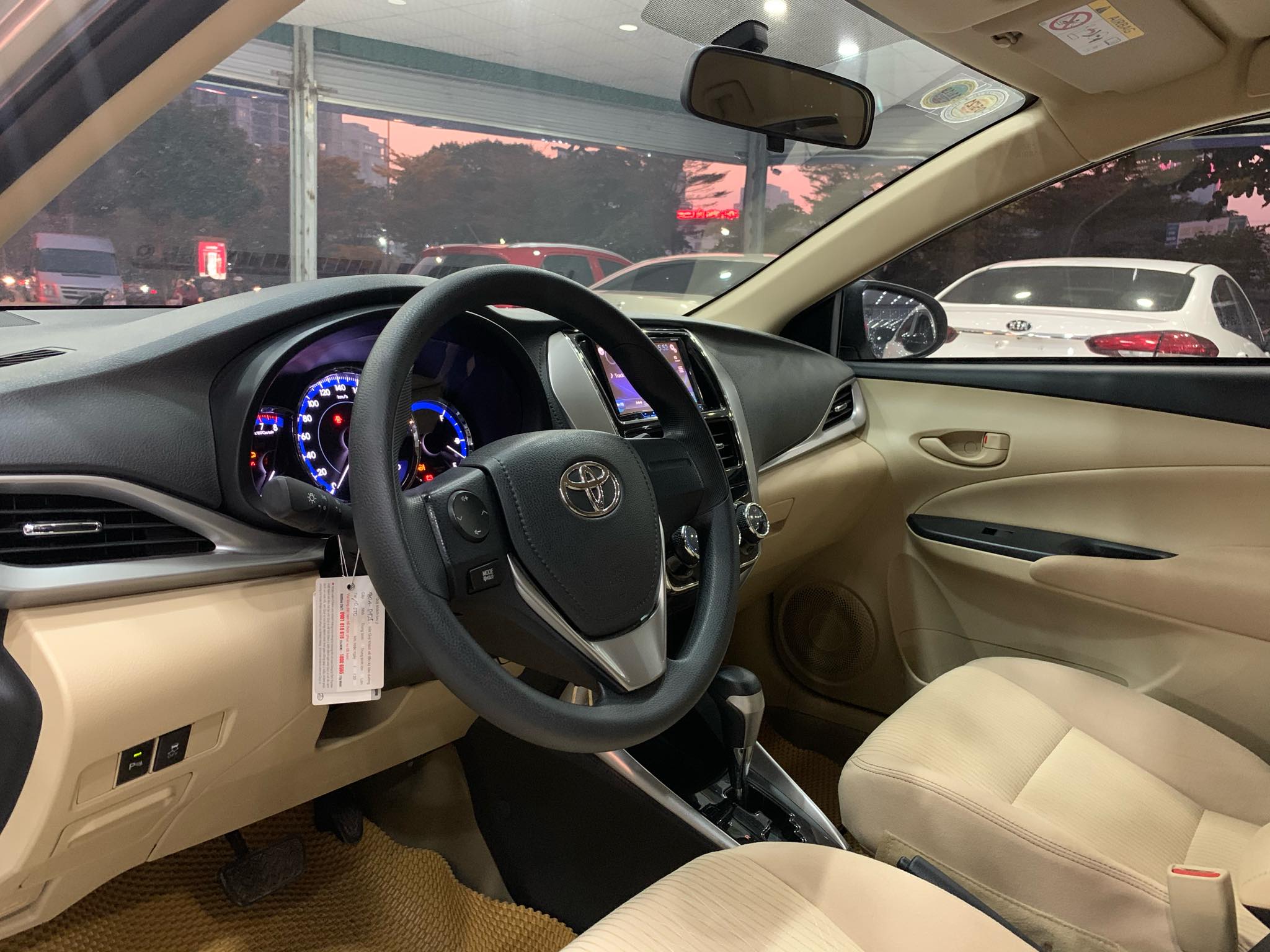 Toyota Vios E 2018 - 9