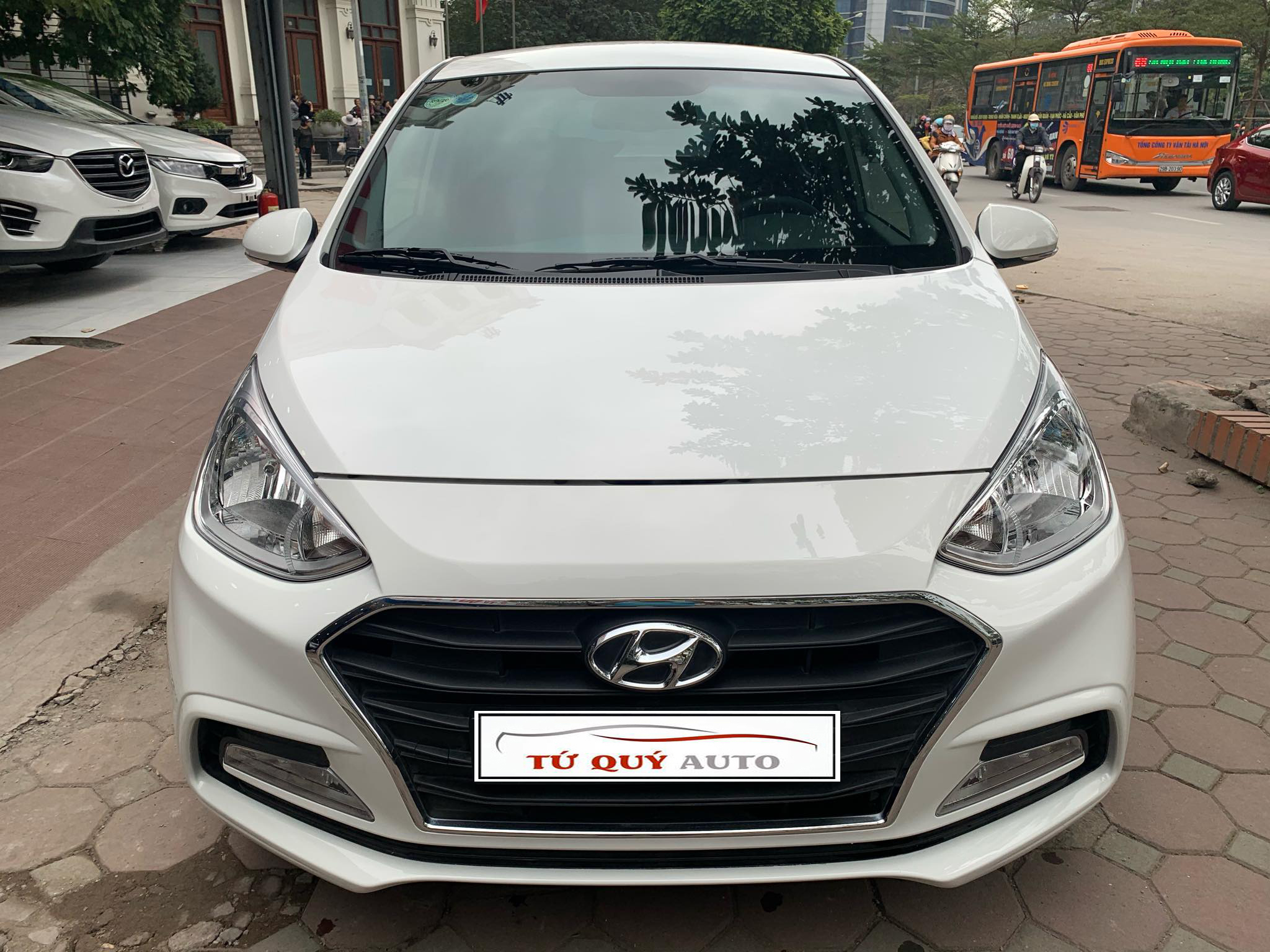 Xe Hyundai i10 Grand 1.2 AT 2019 - Trắng