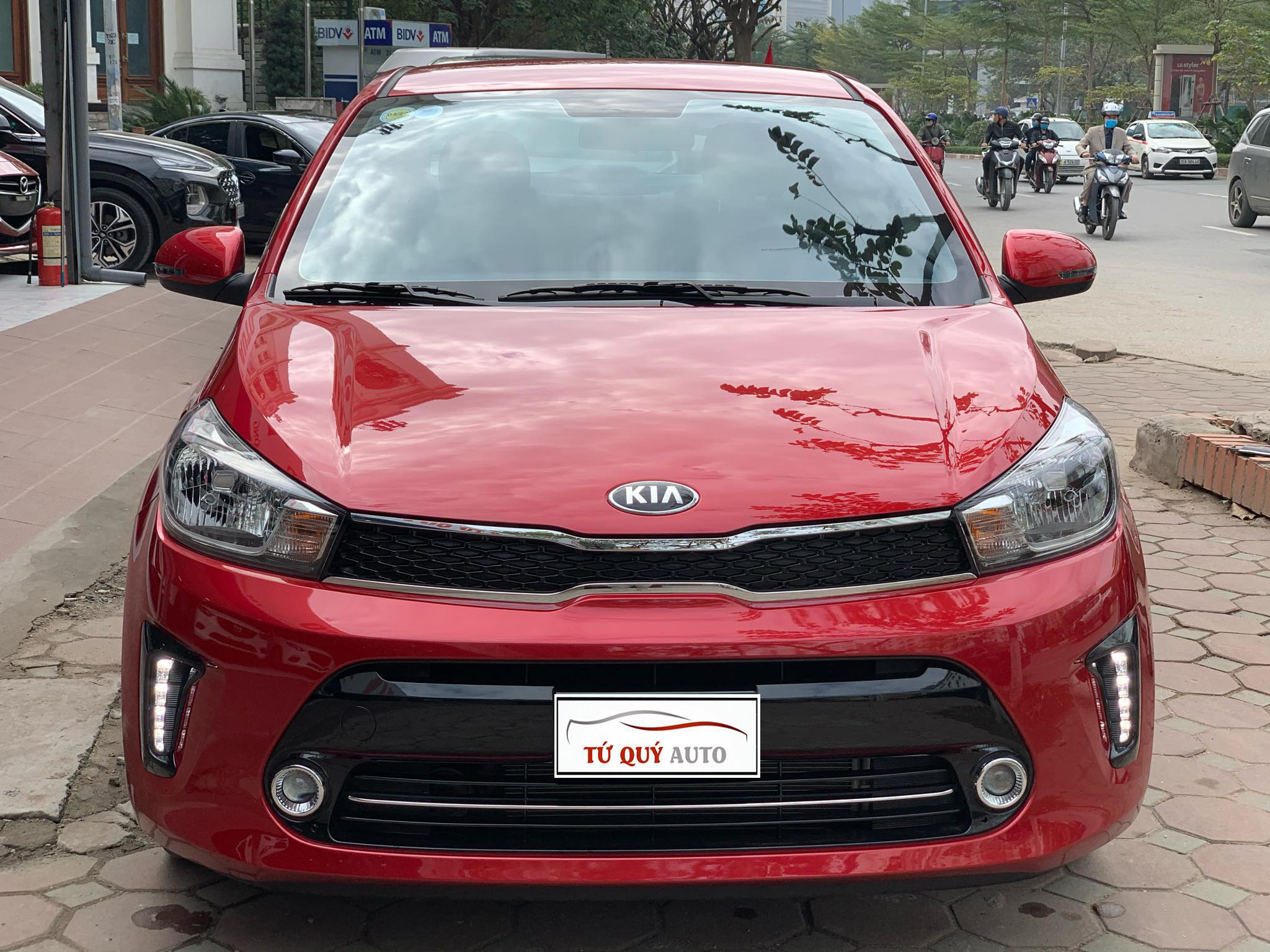 Xe Kia Soluto 1.4AT 2019 - Đỏ