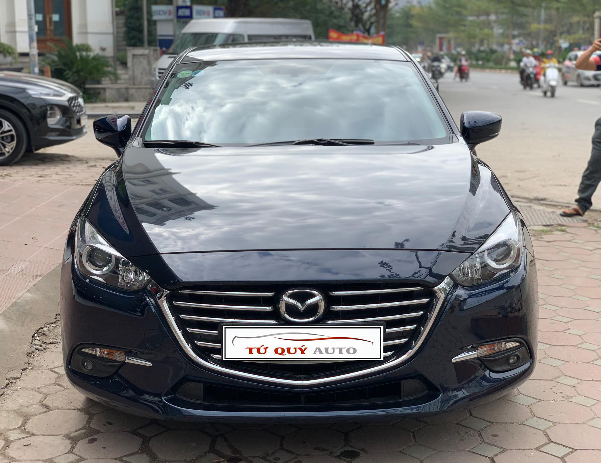 Xe Mazda 3 1.5 AT 2018 - Xanh Đen