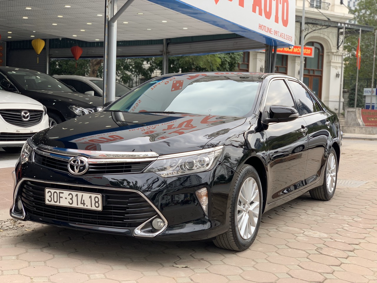 Toyota Camry 2.0E 2018 - 5