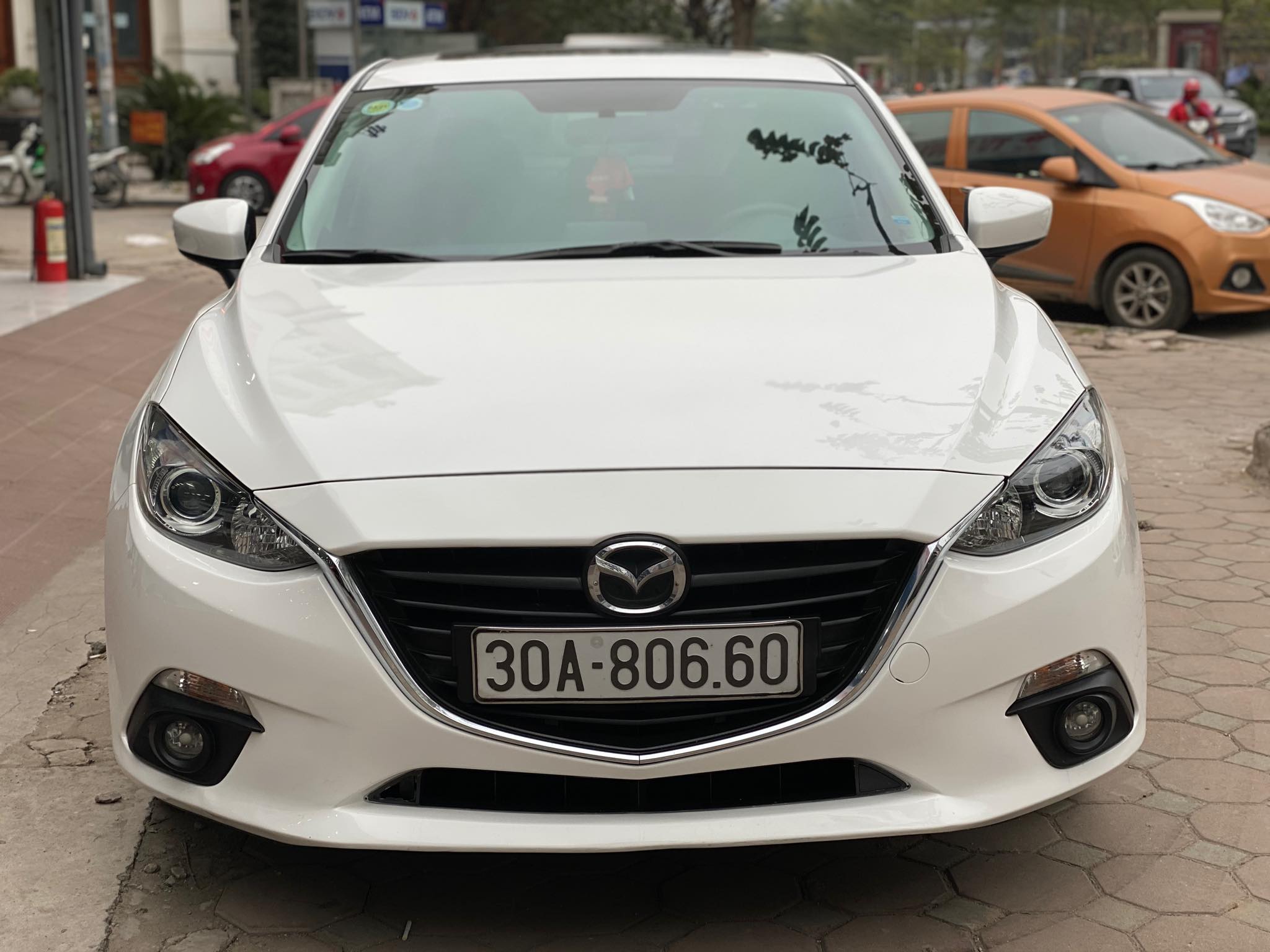 Xe Mazda 3 1.5 AT 2015 - Trắng