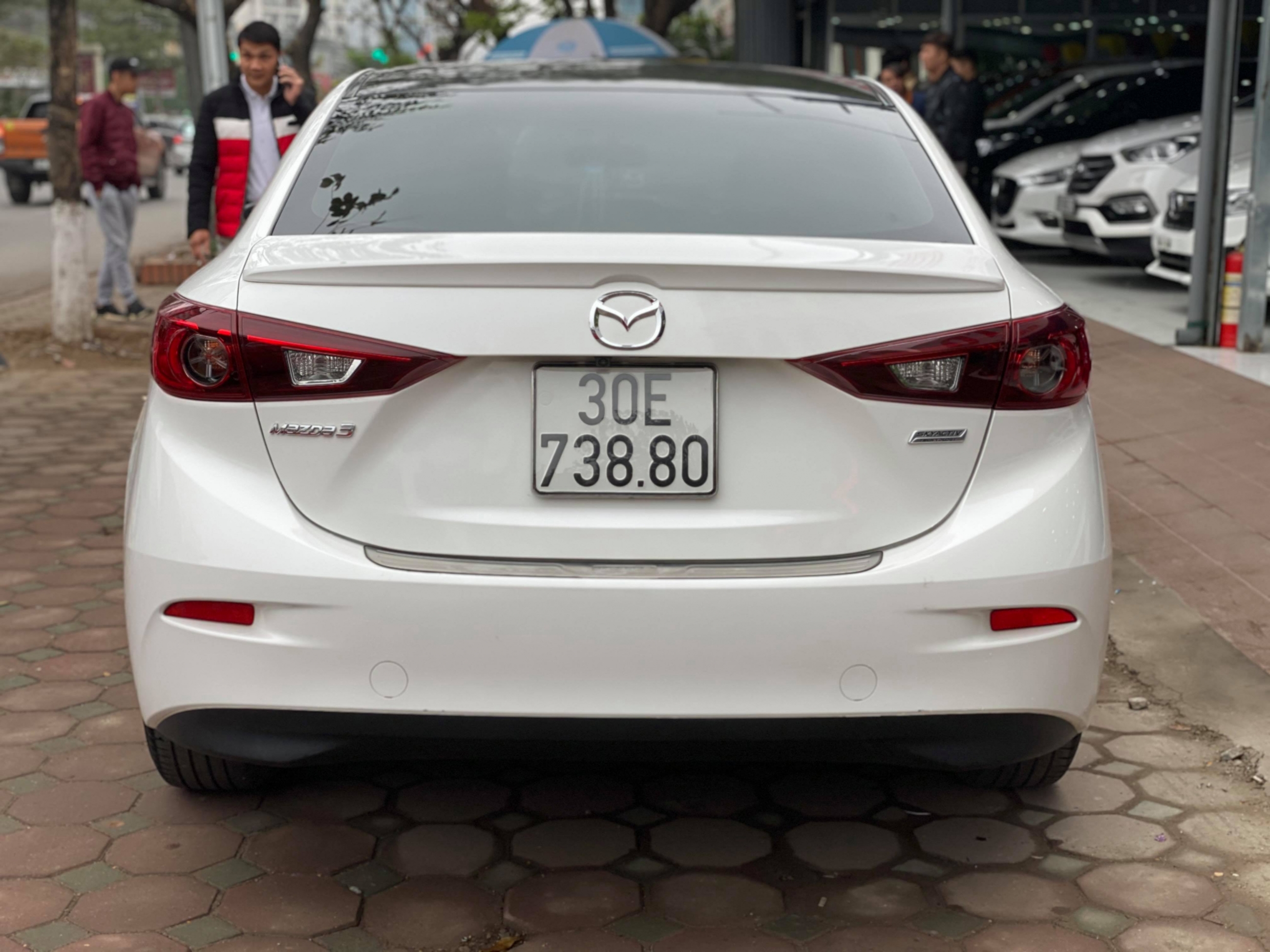 Mazda 3 Sedan 2017 - 2