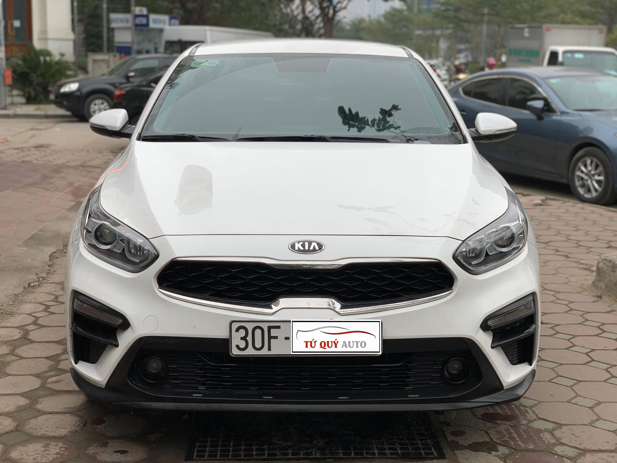 Xe Kia Cerato 1.6AT 2019 - Trắng