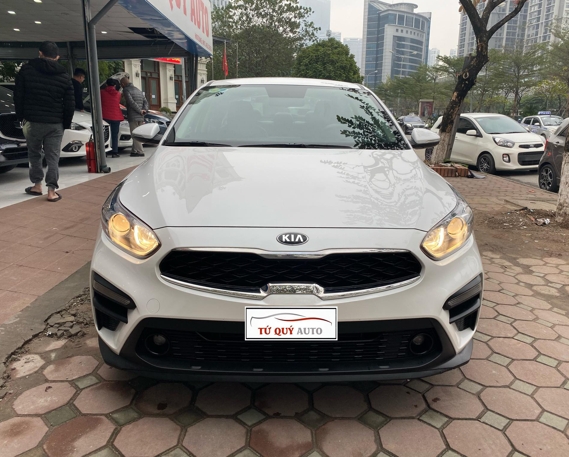 Xe Kia Cerato 1.6MT 2019 - Trắng