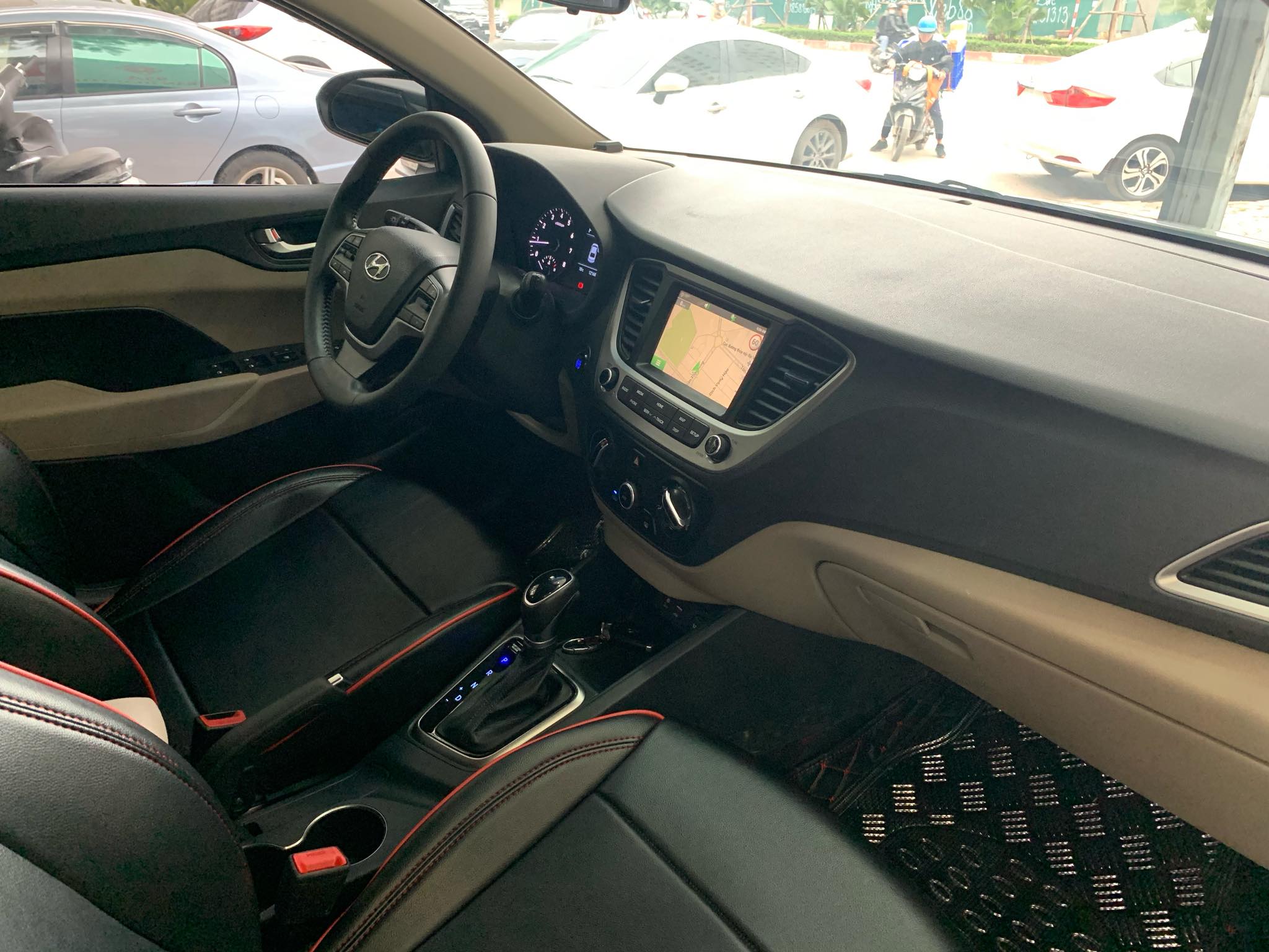 Hyundai Accent 1.4AT 2019 - 9