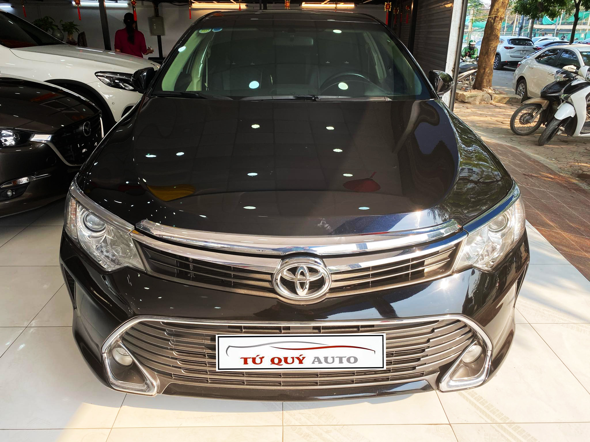 Xe Toyota Camry 2.0E 2015 - Đen