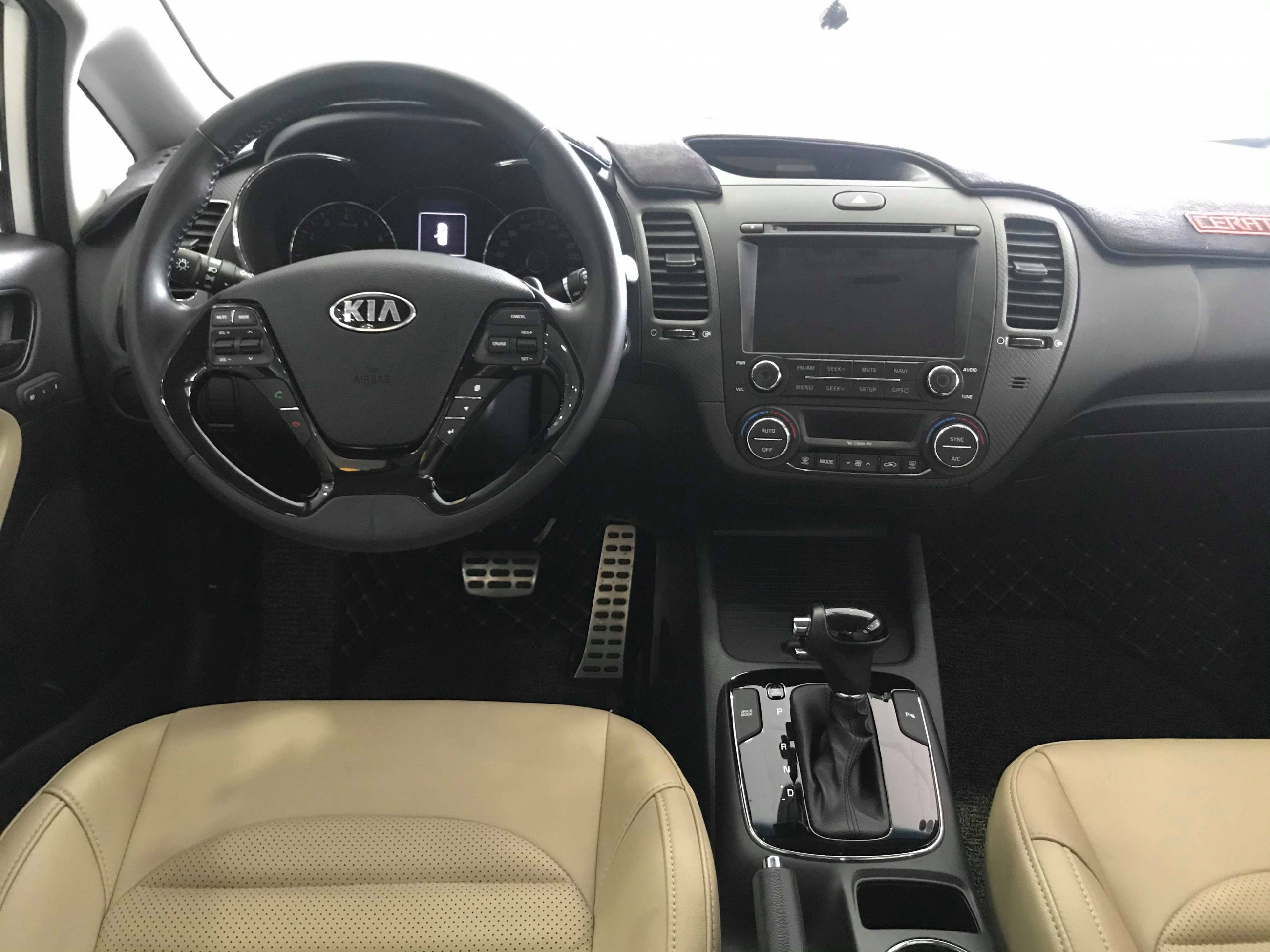 Kia Cerato 1.6AT 2018 - 6