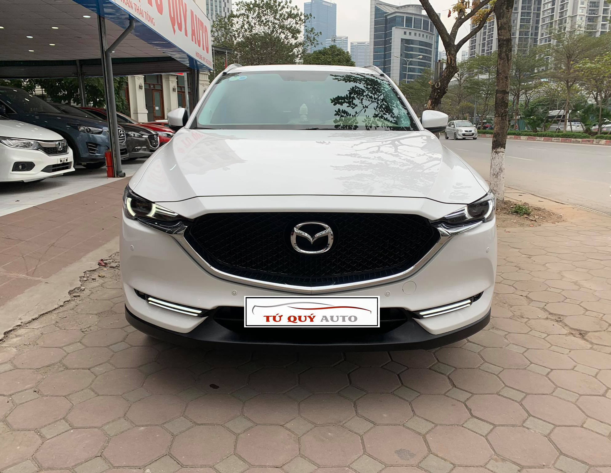 Xe Mazda CX 5 2.0AT 2018 - Trắng