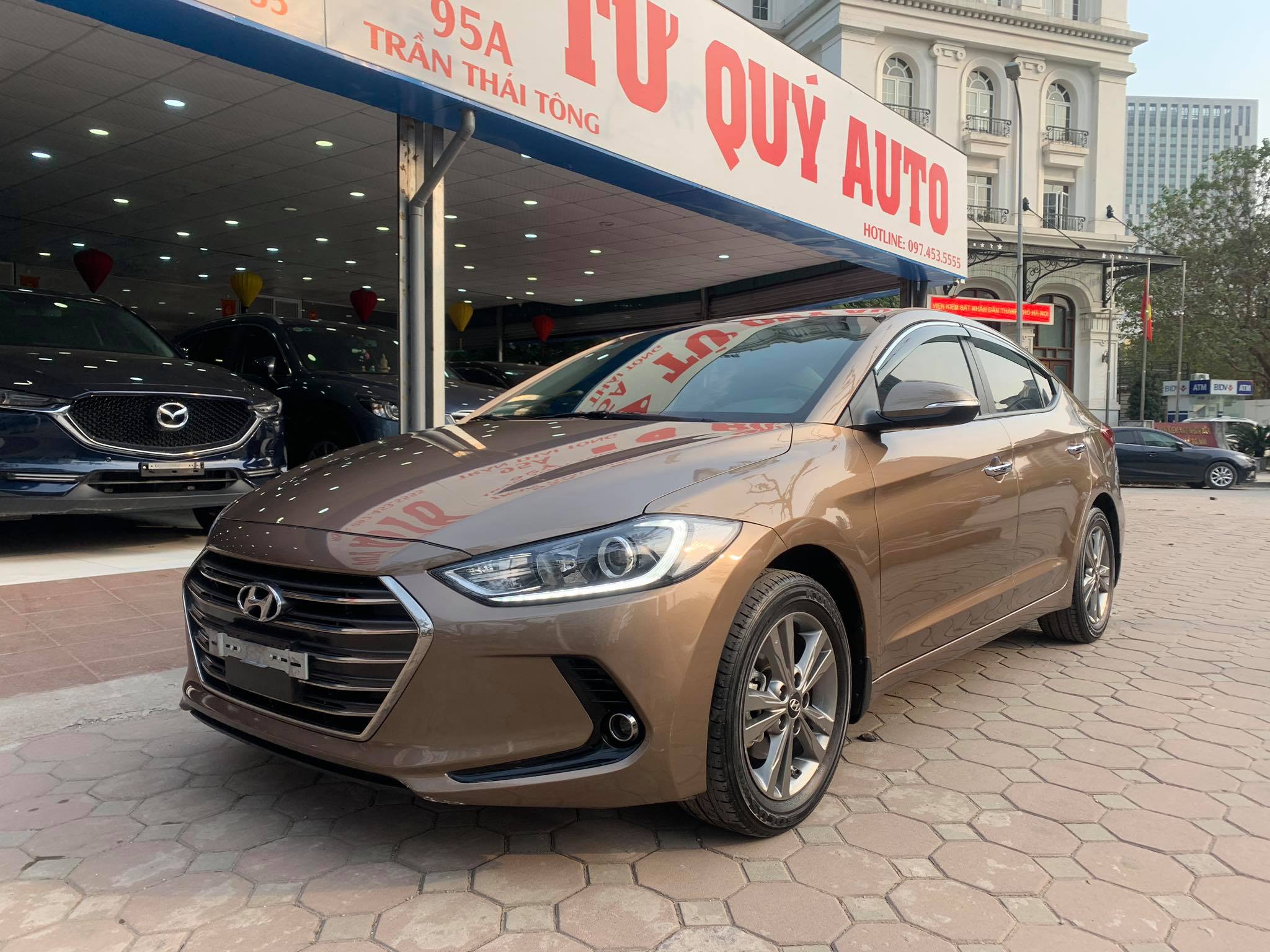 Hyundai Elantra 1.6AT 2016 - 3