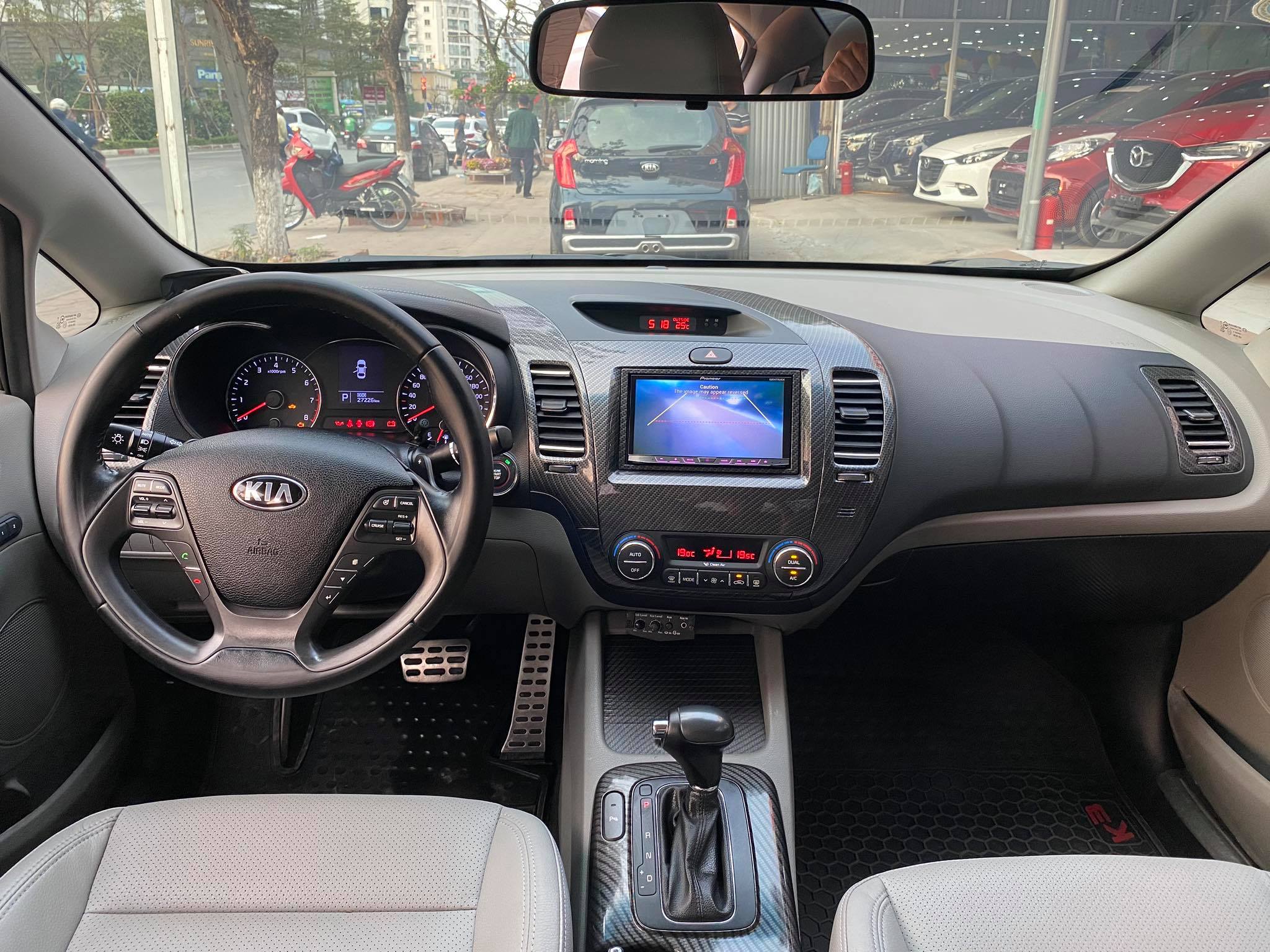 Kia K3 2.0AT 2015 - 6