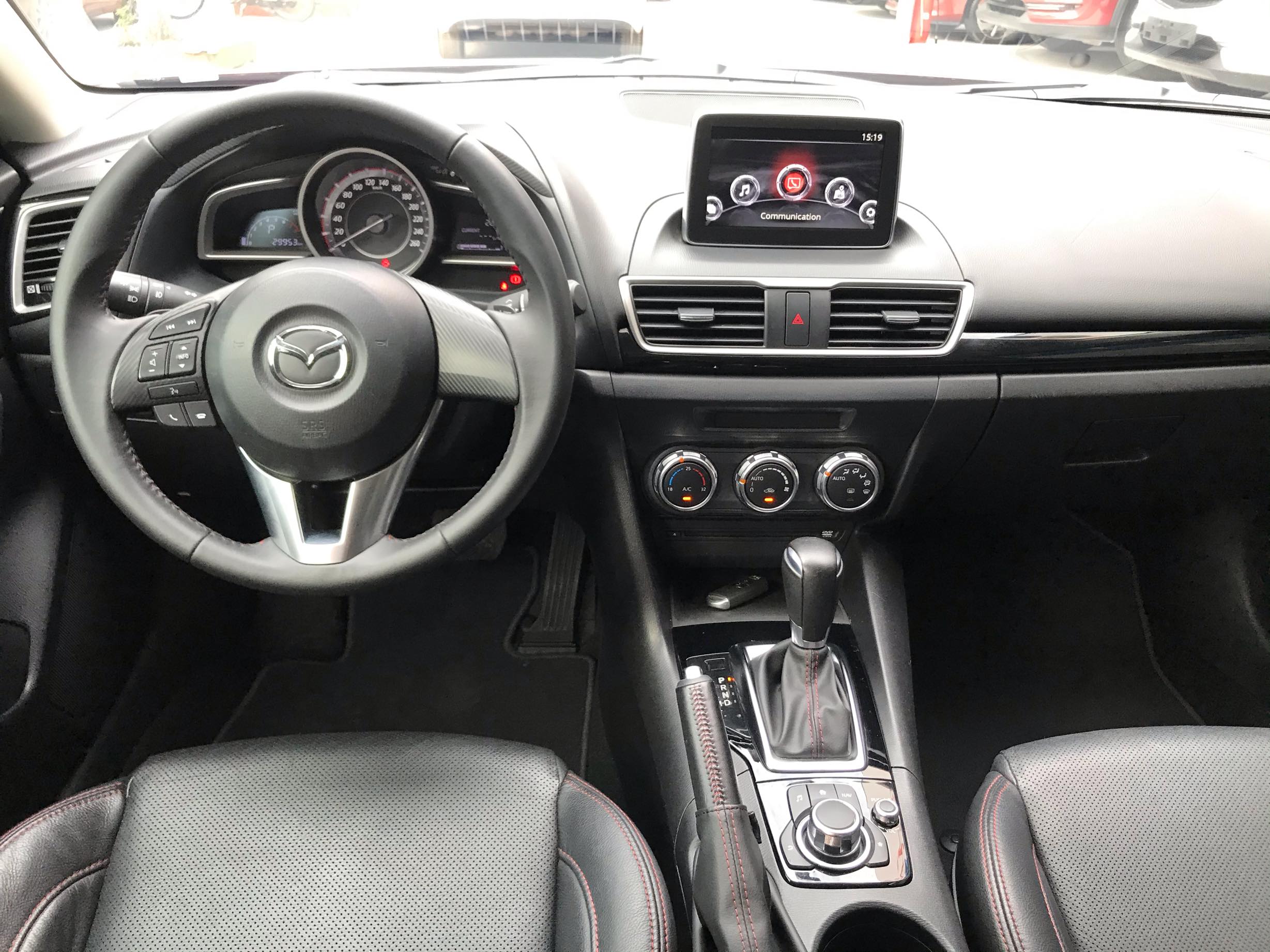 Mazda 3 Hatchback 1.5AT 2016 - 6