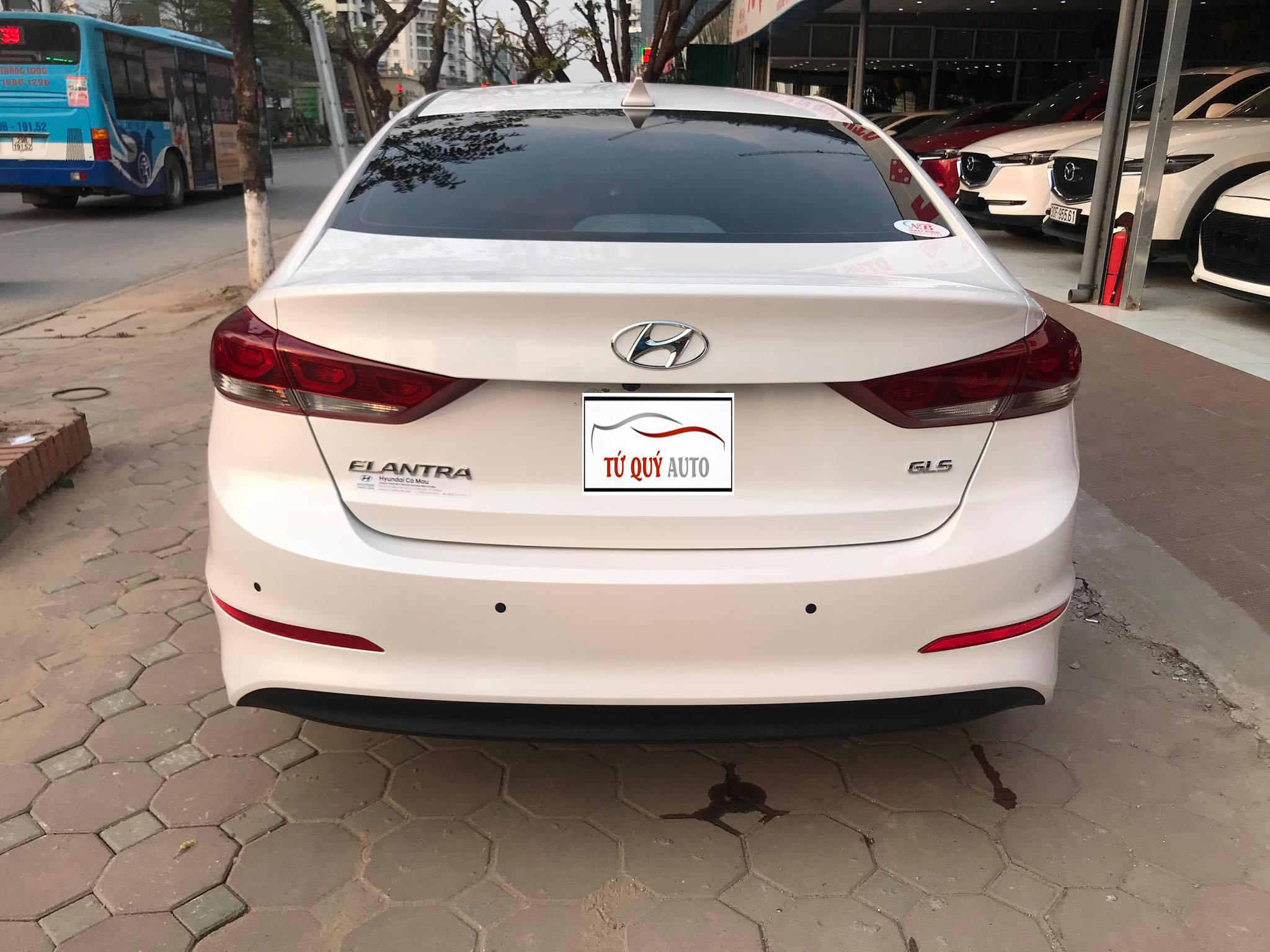 Hyundai Elantra 2.0AT 2019 - 2