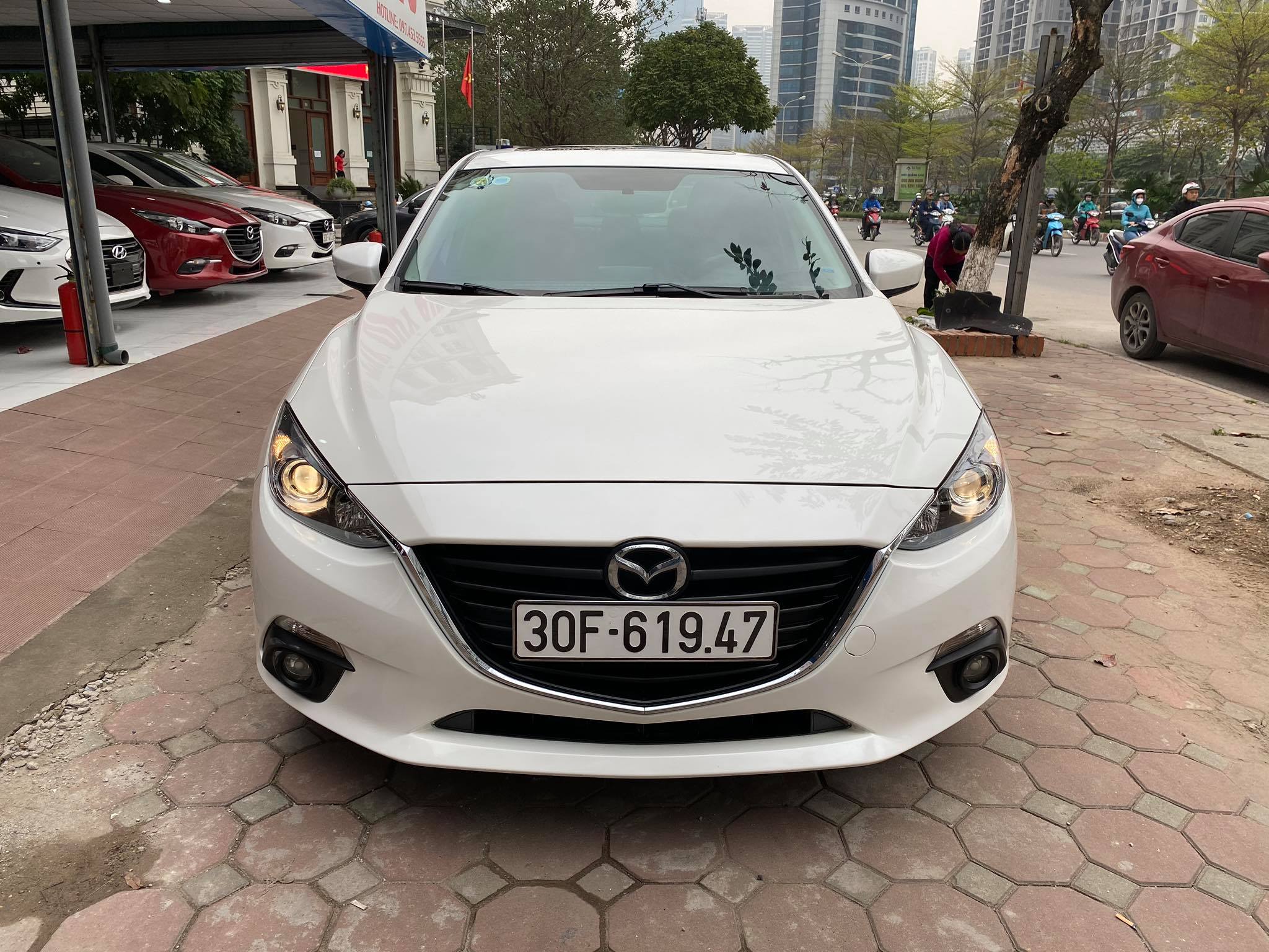 Xe Mazda 3 Sedan 1.5AT 2015 - Trắng