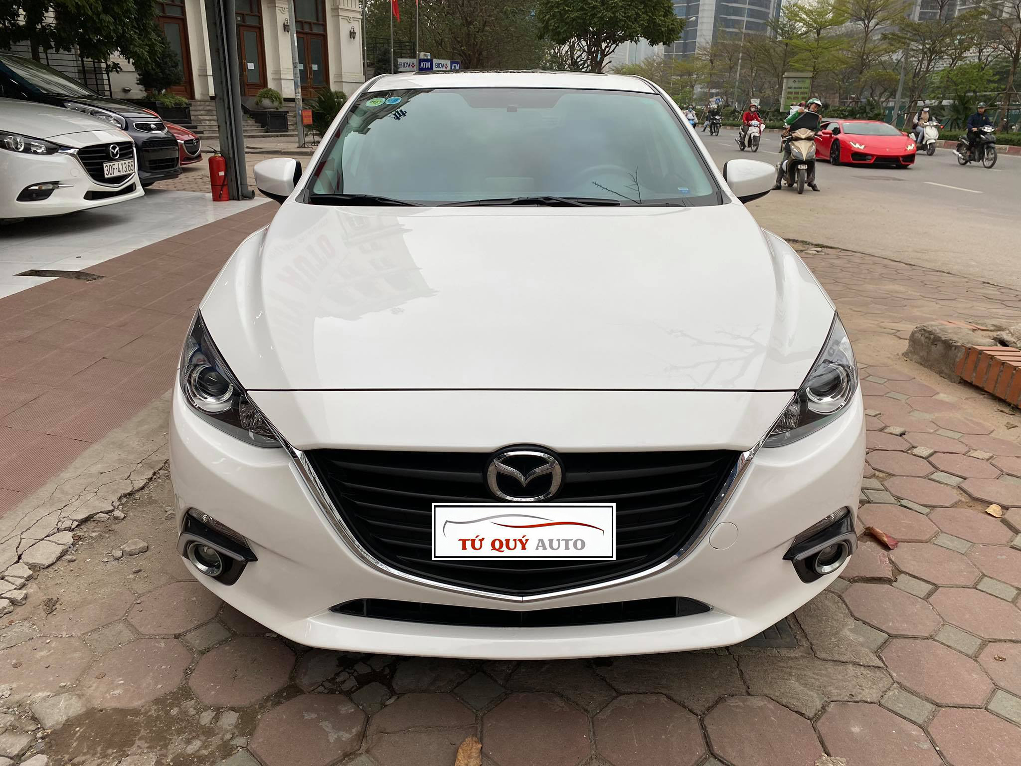 Xe Mazda 3 HB 1.5AT 2017 - Trắng