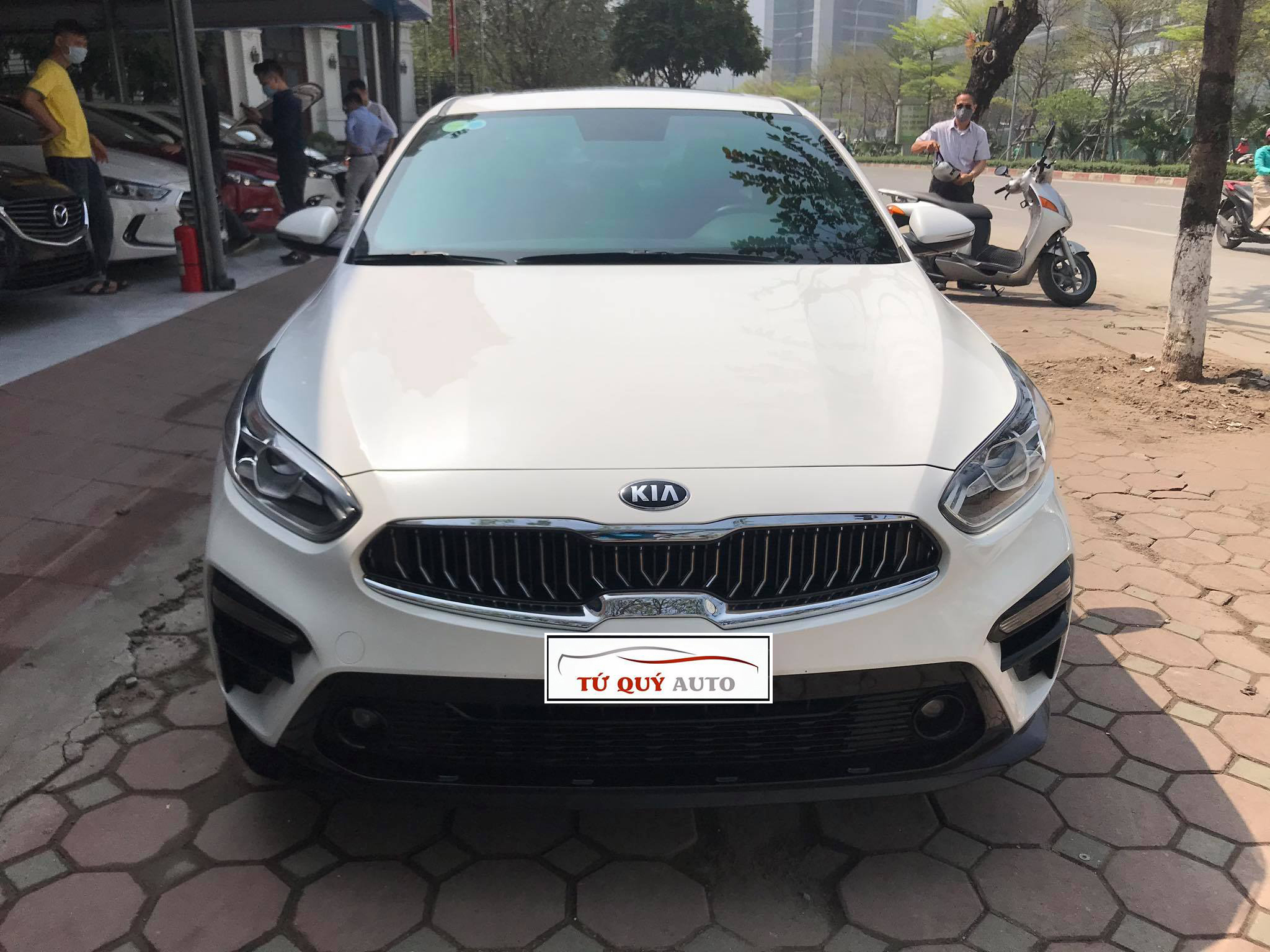 Xe Kia Cerato 2.0AT 2018 Model 2019 - Trắng