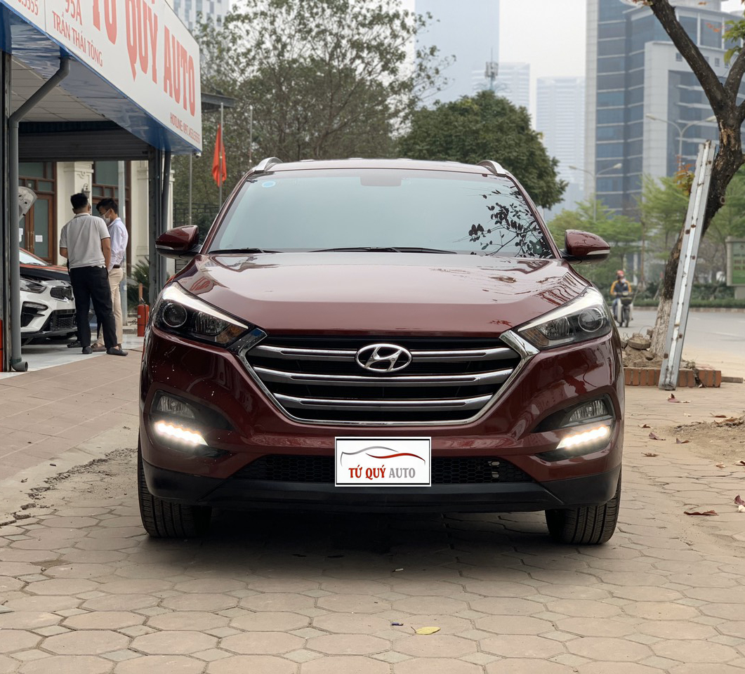 Xe Hyundai Tucson 2.0AT 2018 - Đỏ Mận