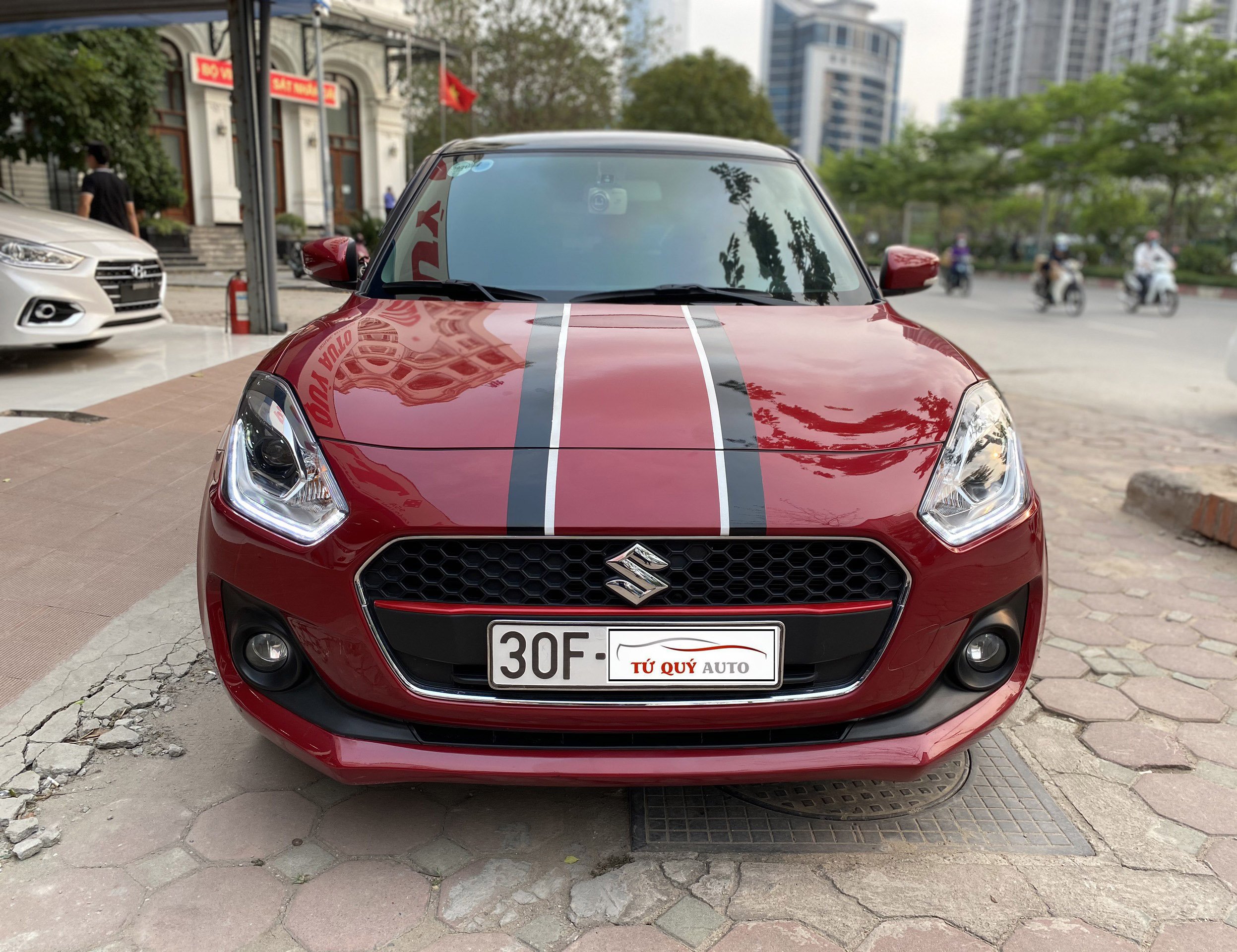 Xe Suzuki Swift GLX 1.2AT 2018 ĐK 2019 - Đỏ