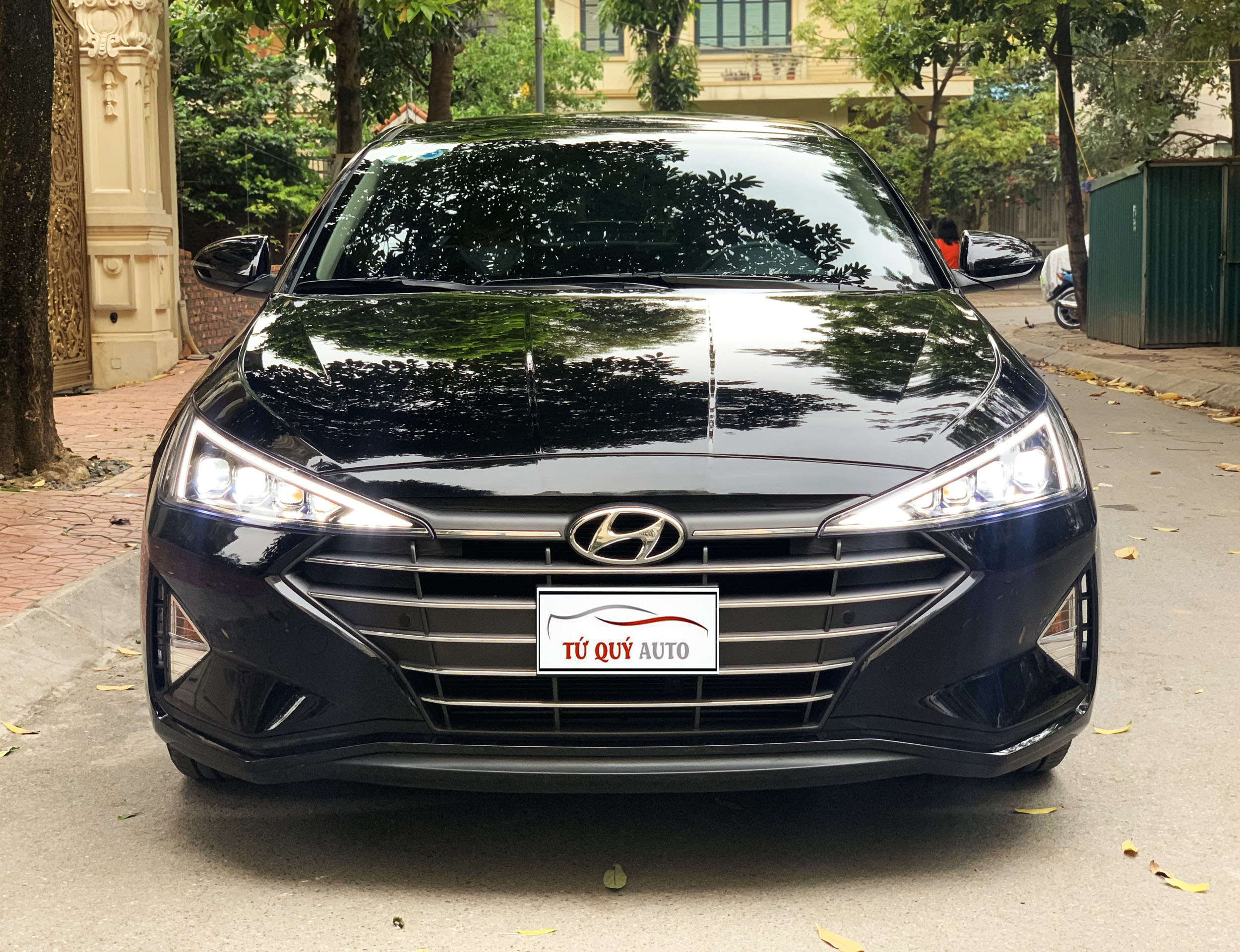 Xe Hyundai Elantra 2.0AT 2019 - Đen