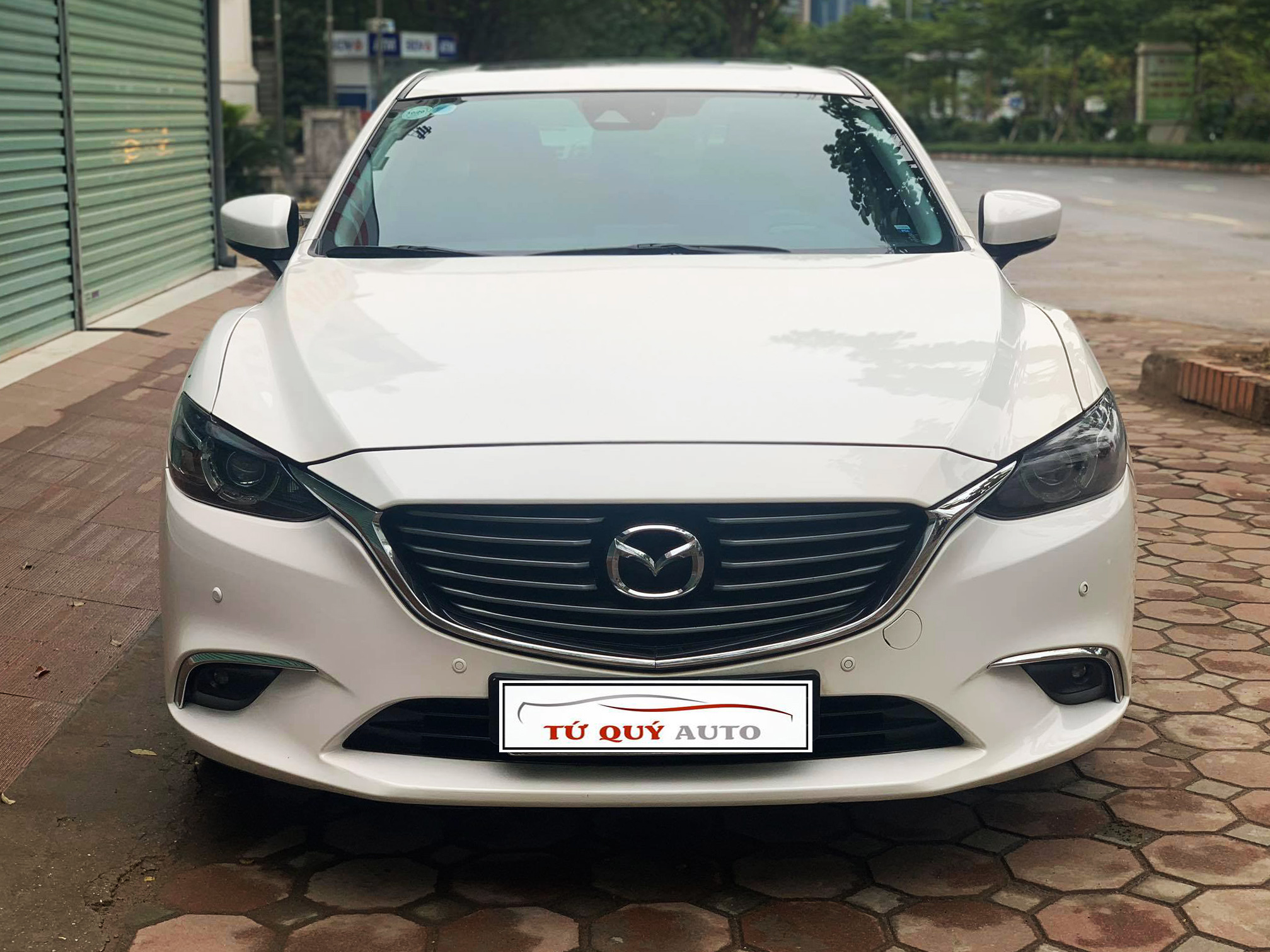 Xe Mazda 6 Sedan 2.0AT Premium 2018 - Trắng