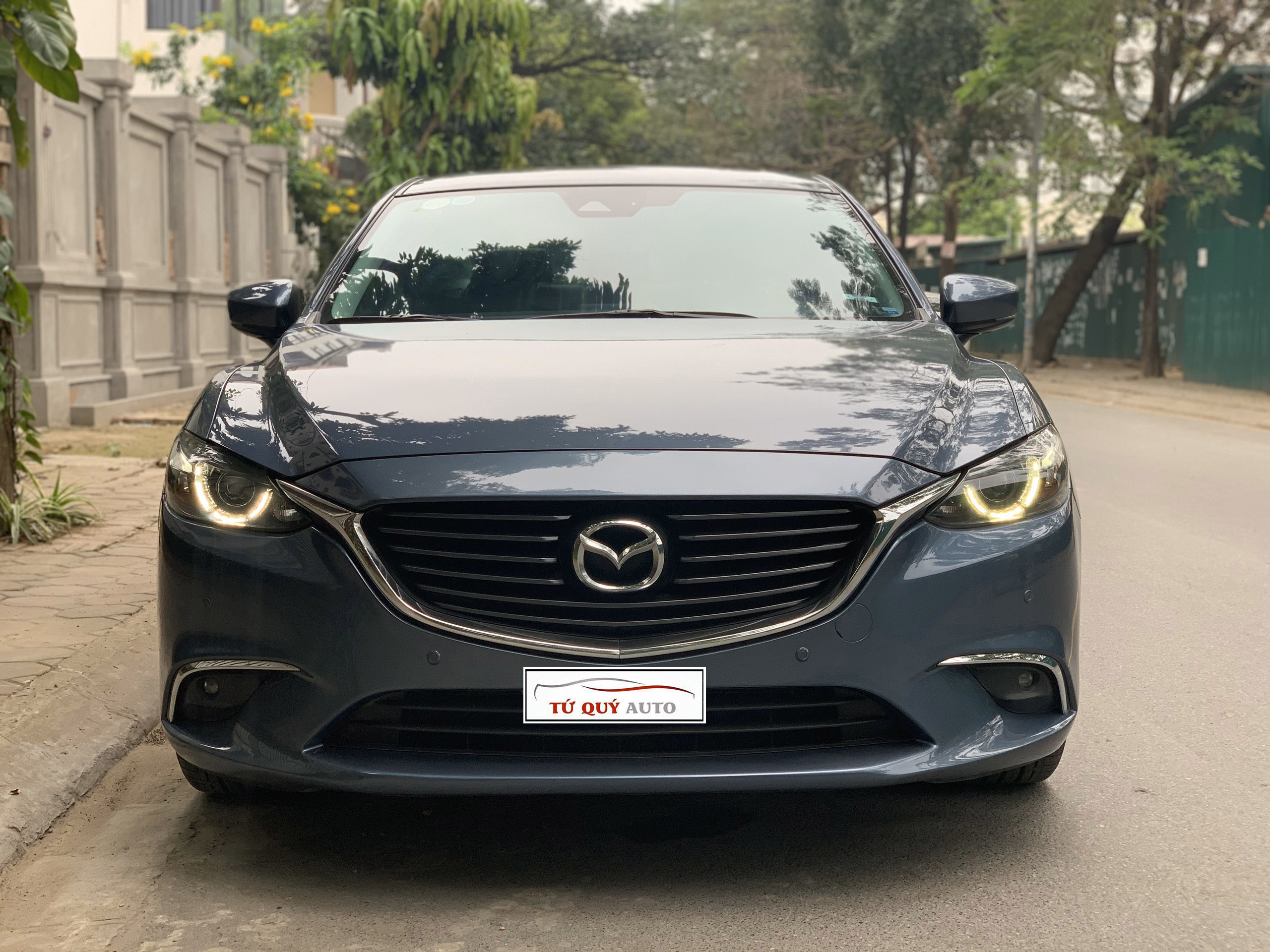 Xe Mazda 6 2.0AT Premium 2016 Model 2017 - Xanh