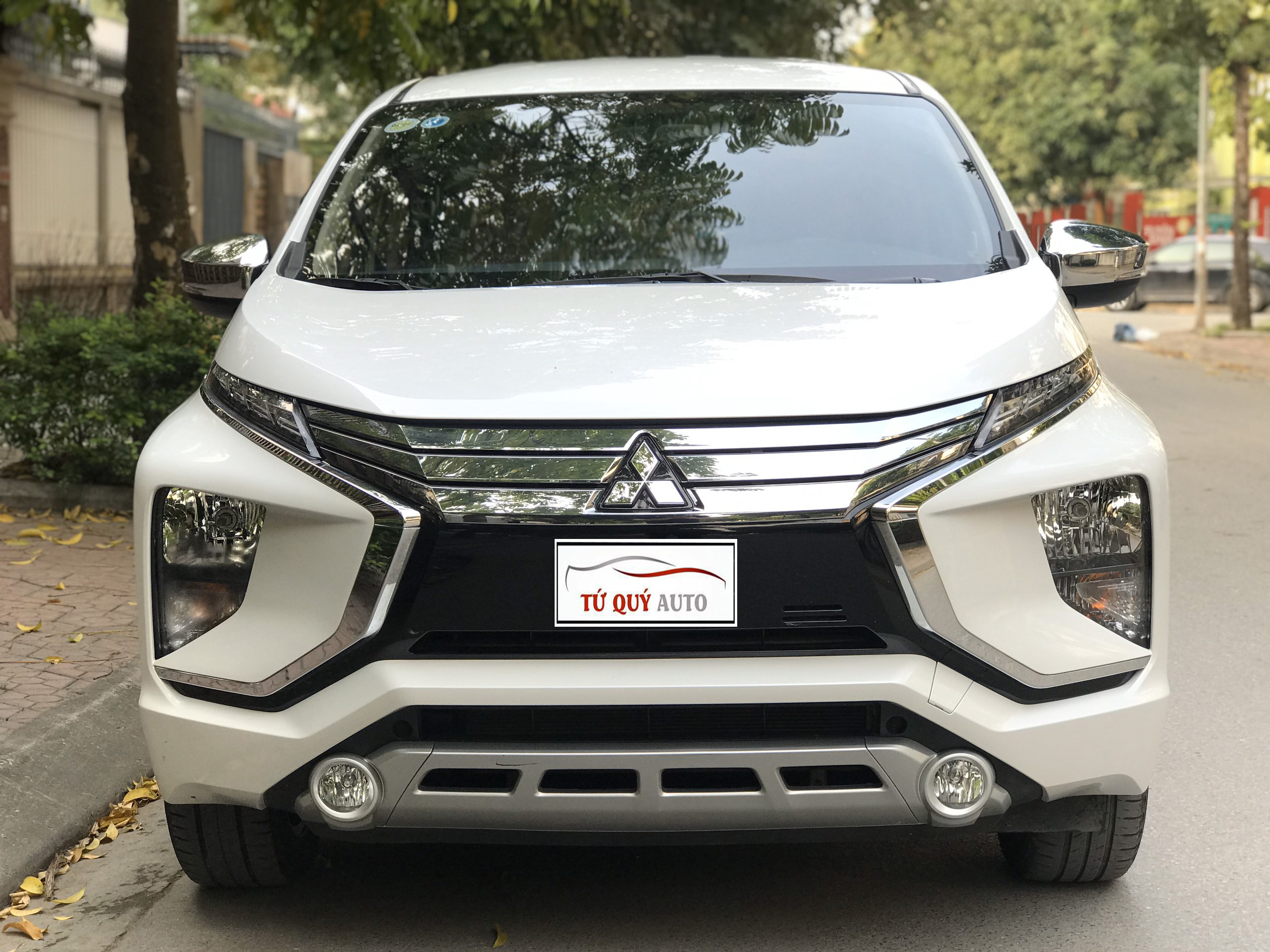 Xe Mitsubishi Xpander 1.5AT 2019 - Trắng