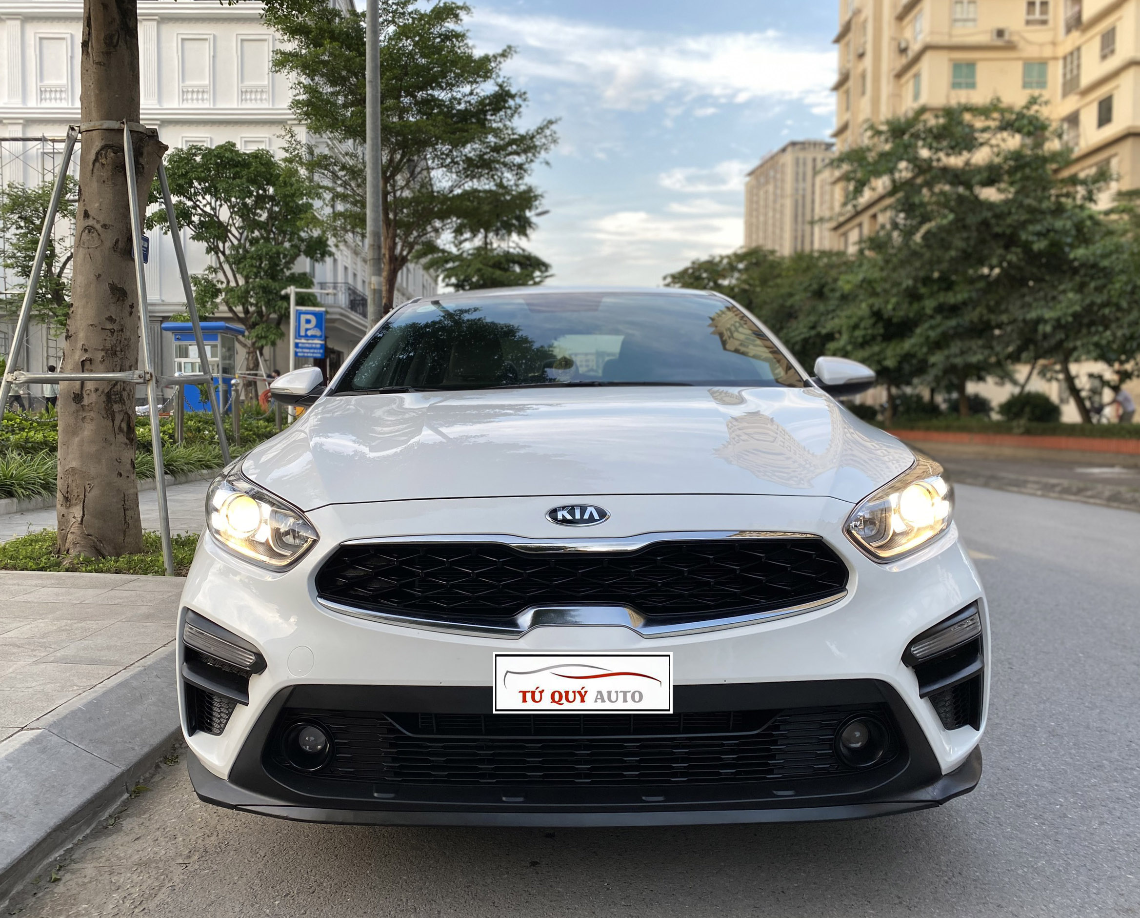 Xe Kia Cerato 1.6AT 2019 - Trắng