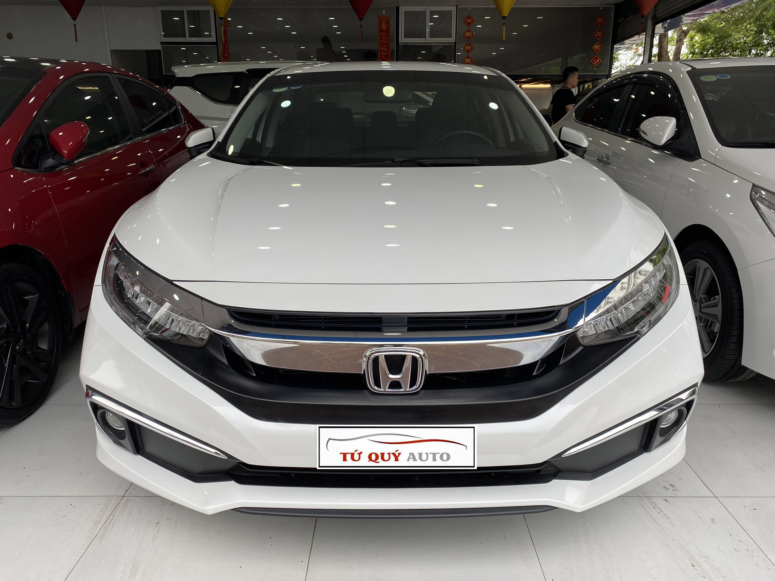 Xe Honda Civic 1.8G 2019 - Trắng