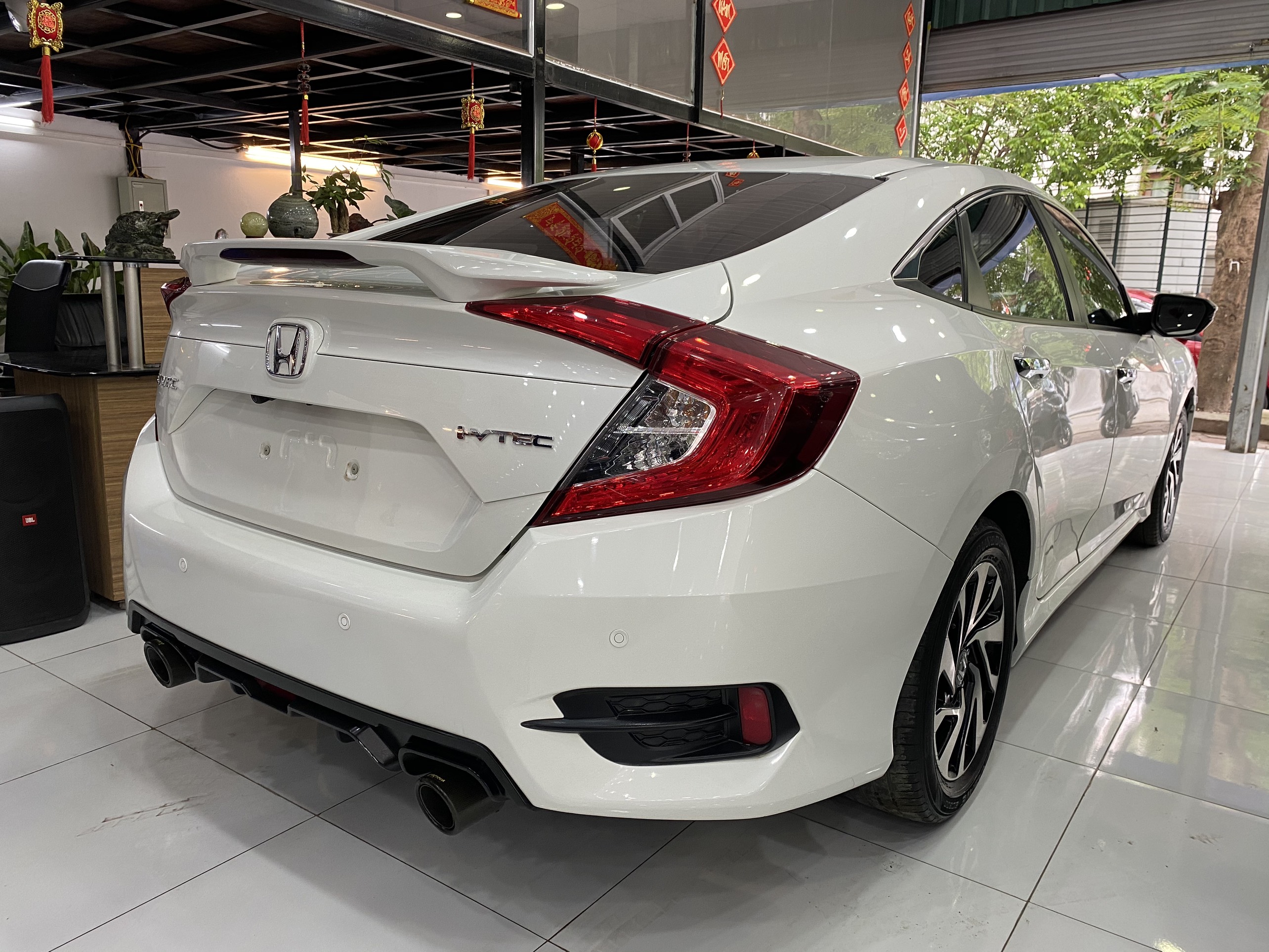 Honda Civic 1.8E 2018 - 4