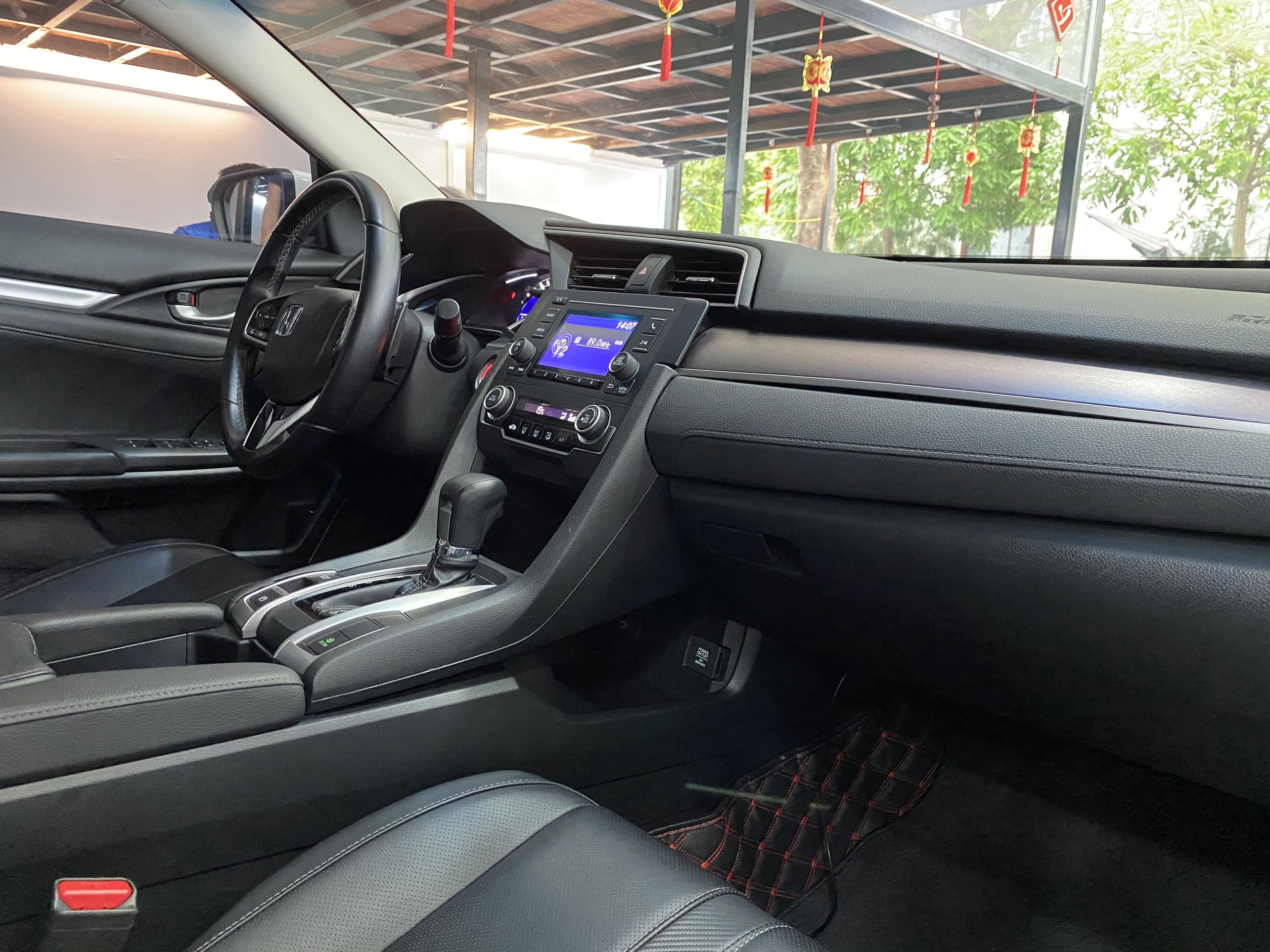 Honda Civic 1.8E 2018 - 6