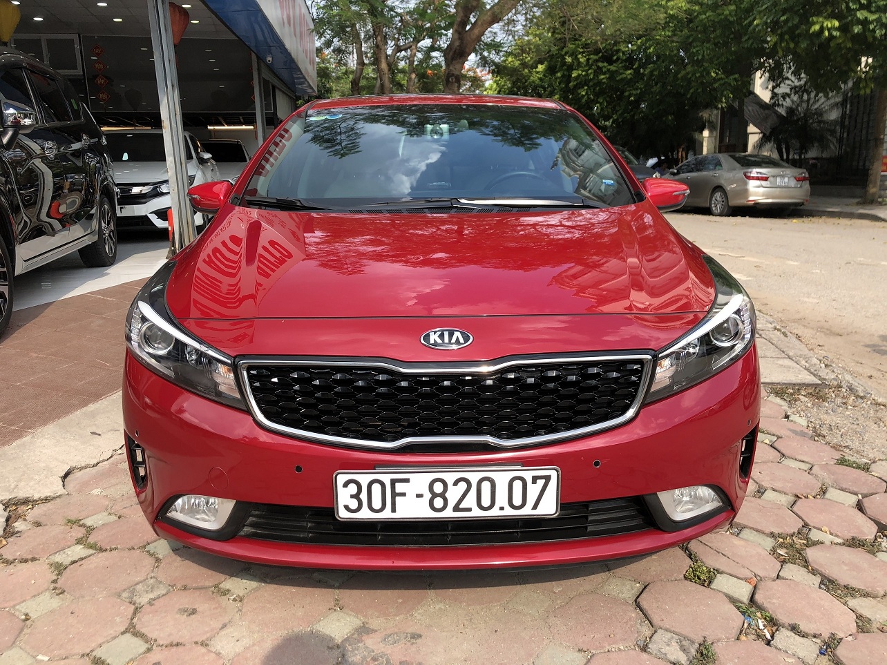 Xe Kia Cerato 1.6AT 2017 - Đỏ