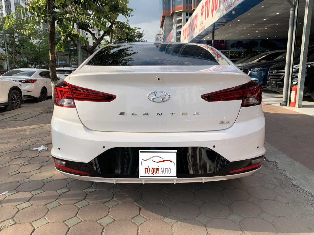 Hyundai Elantra 2.0AT 2019 - 2