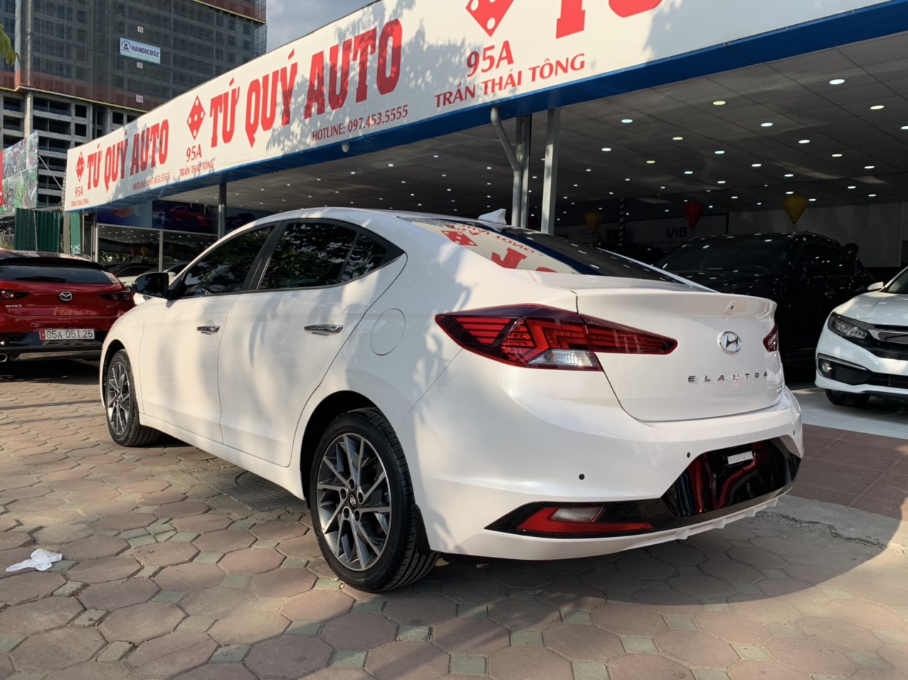 Hyundai Elantra 2.0AT 2019 - 4