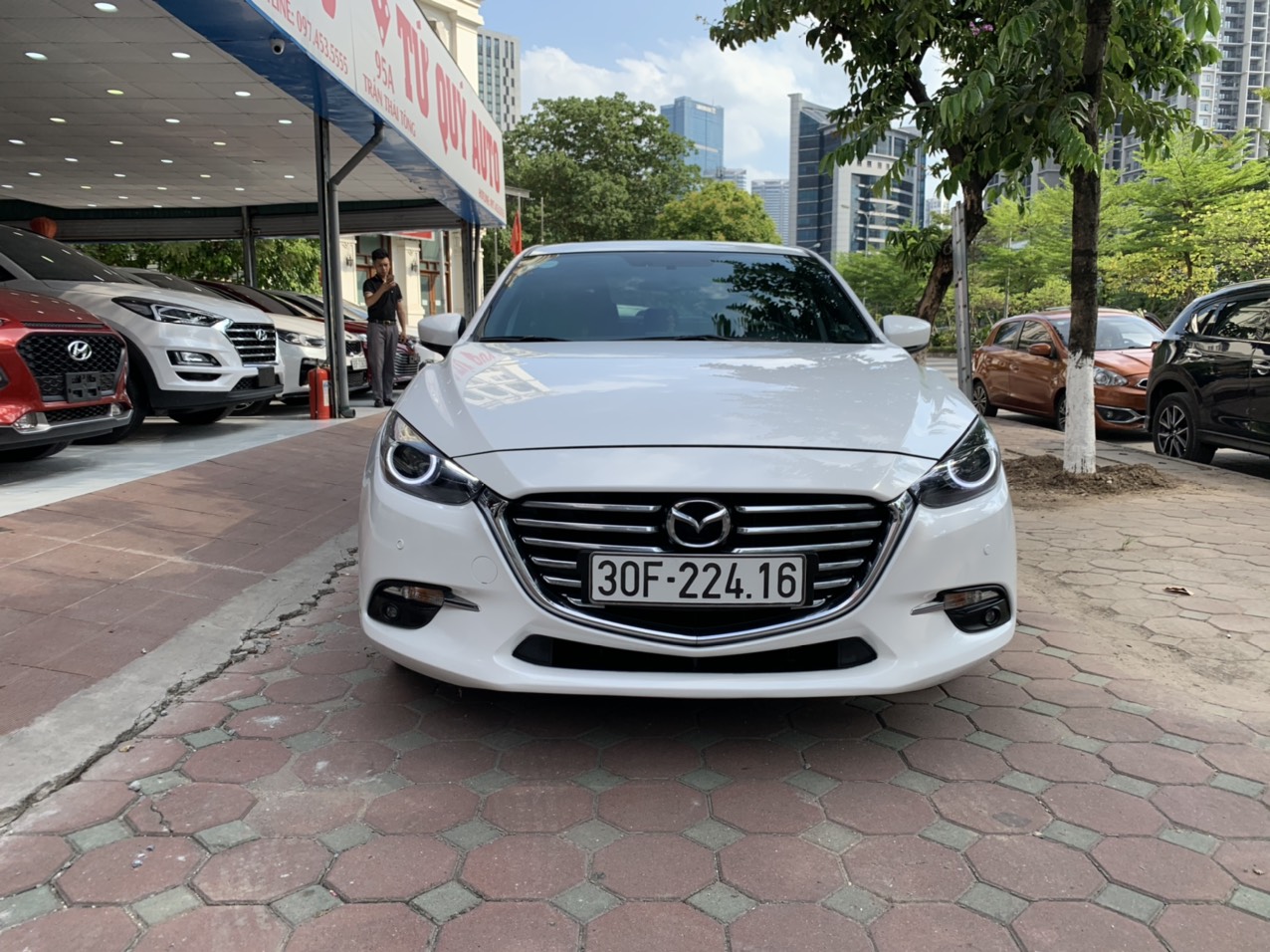 Xe Mazda 3 Sedan 1.5AT 2018 - Trắng