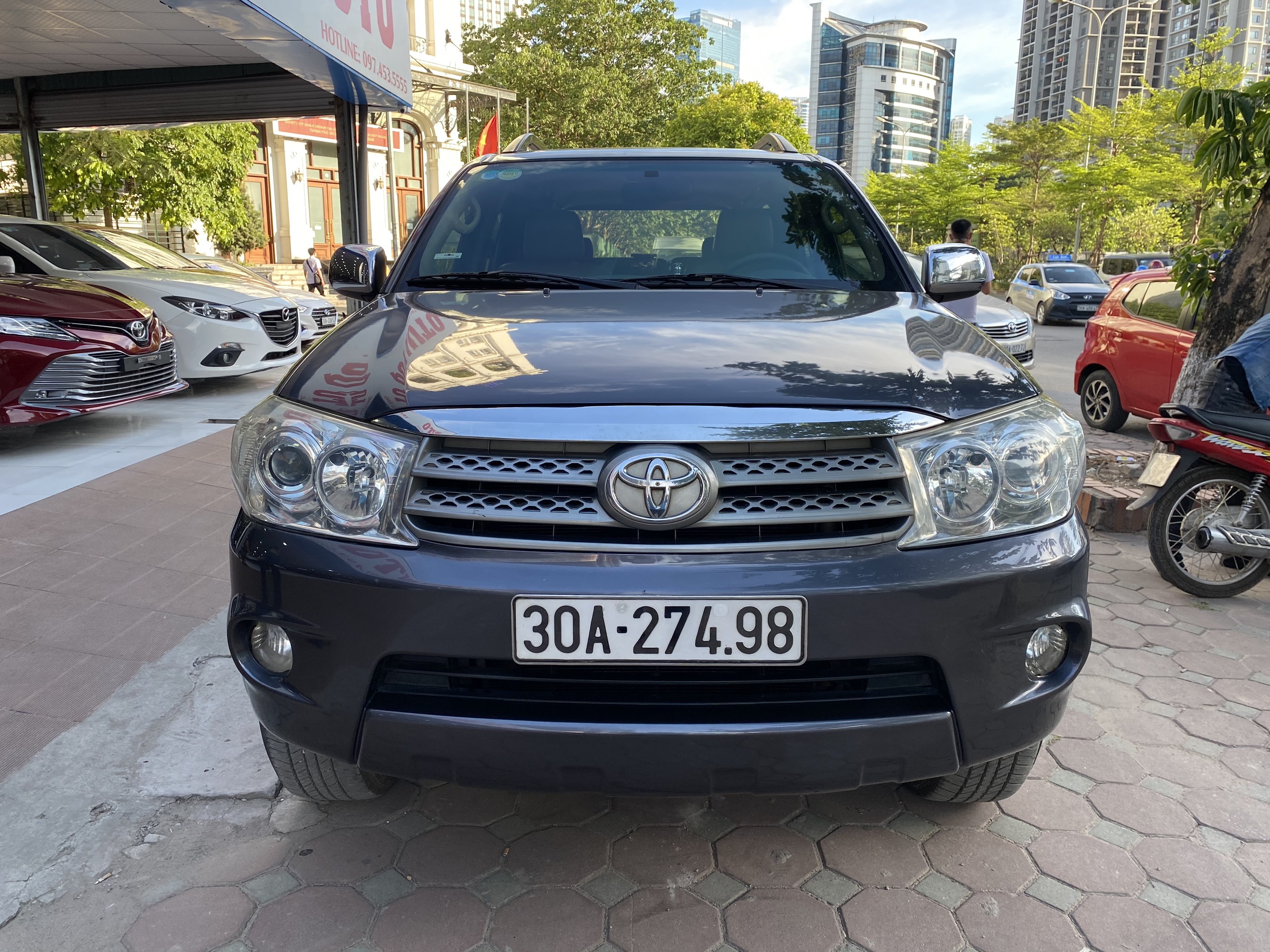 Xe Toyota Fortuner 2.7V 4x4 AT 2009 - Xám