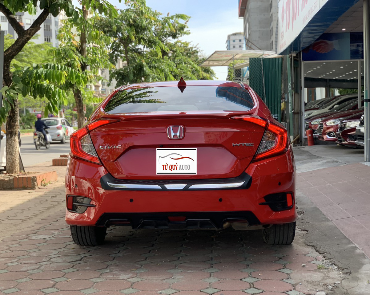 Honda Civic 1.8E 2018 - 2