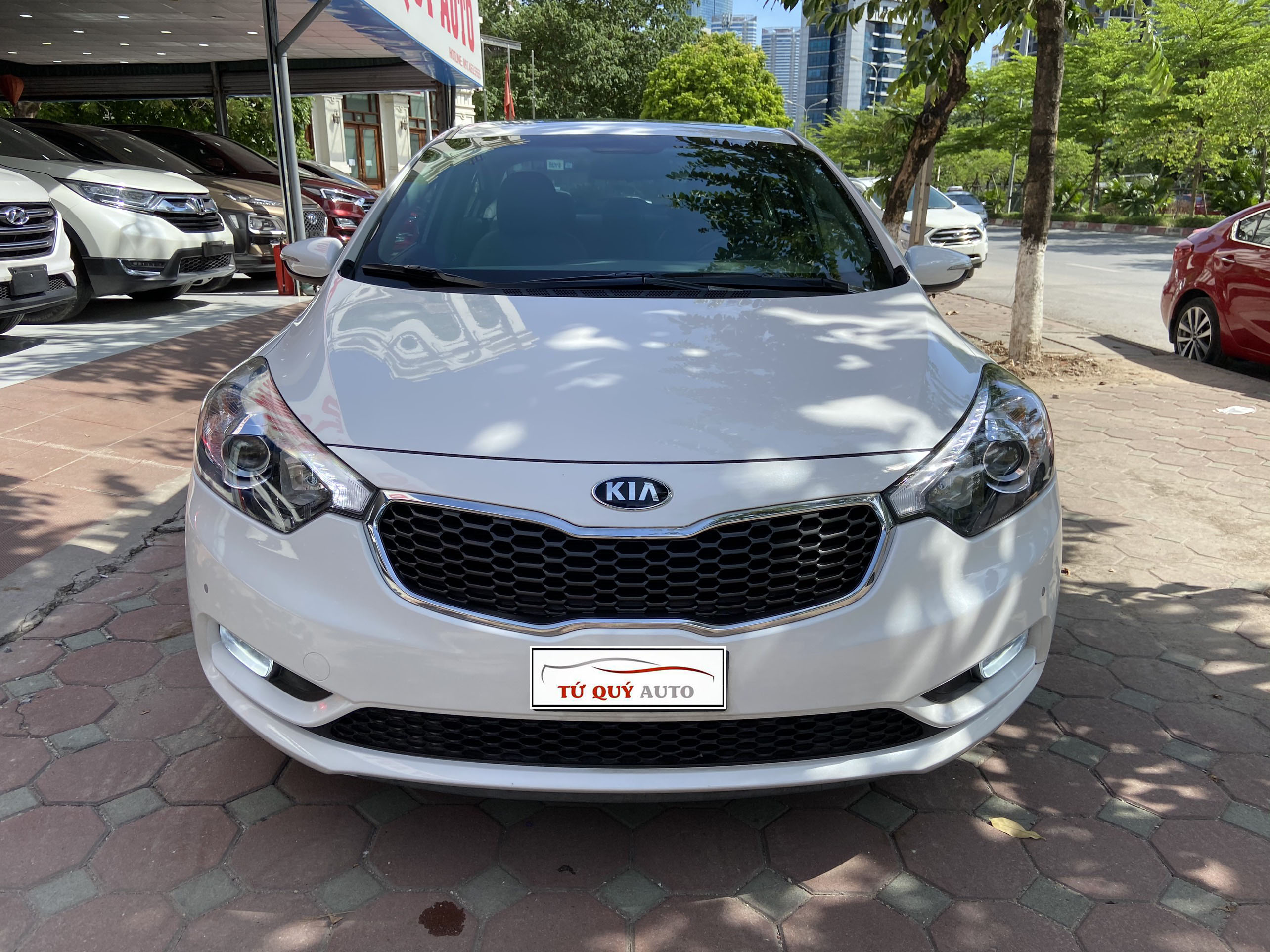 Xe Kia K3 2.0AT 2015 - Trắng / Ghi