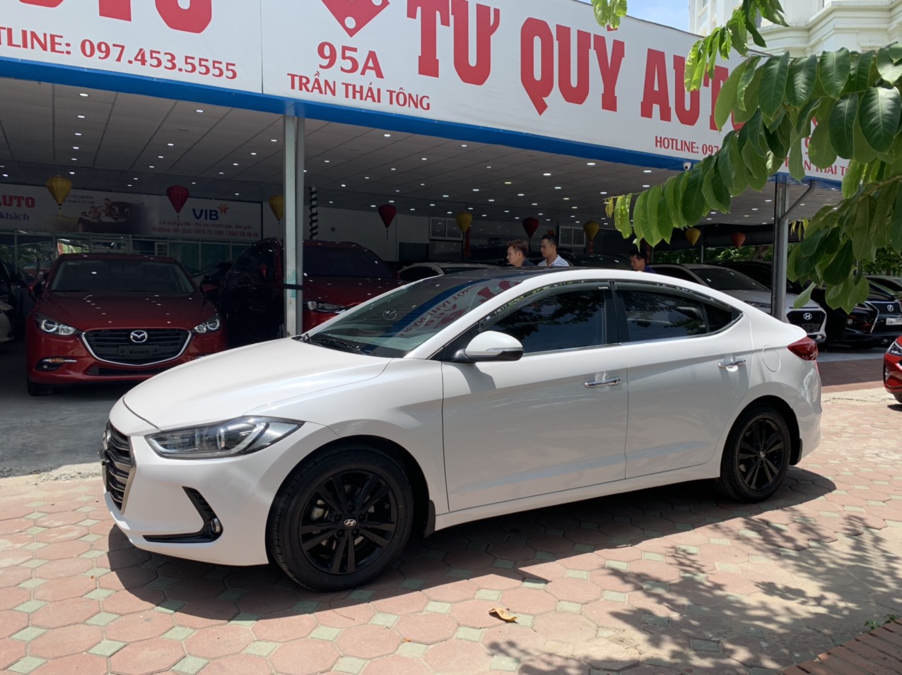 Hyundai Elantra 1.6AT 2017 - 5