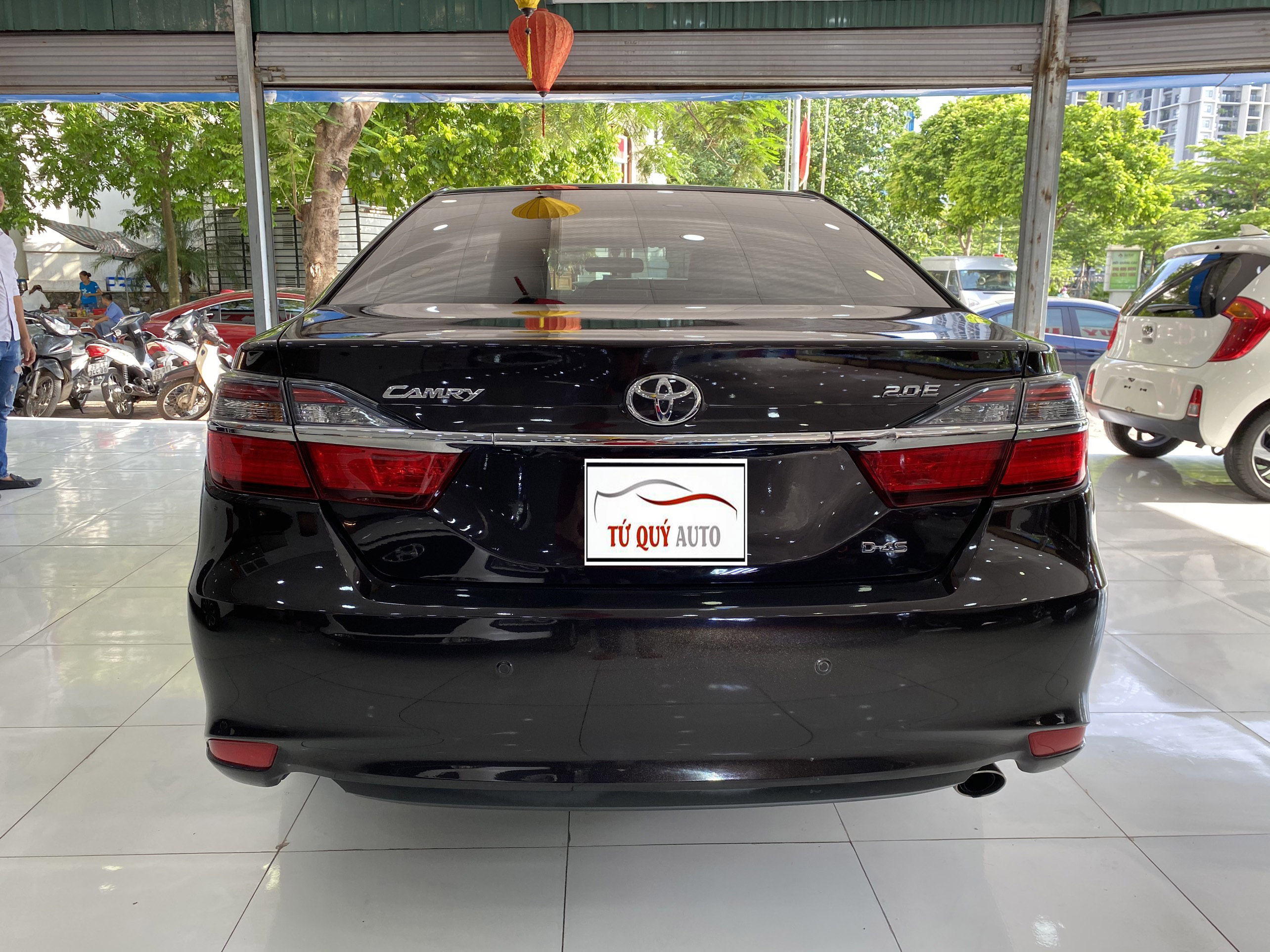 Toyota Camry 2.0E 2019 - 2