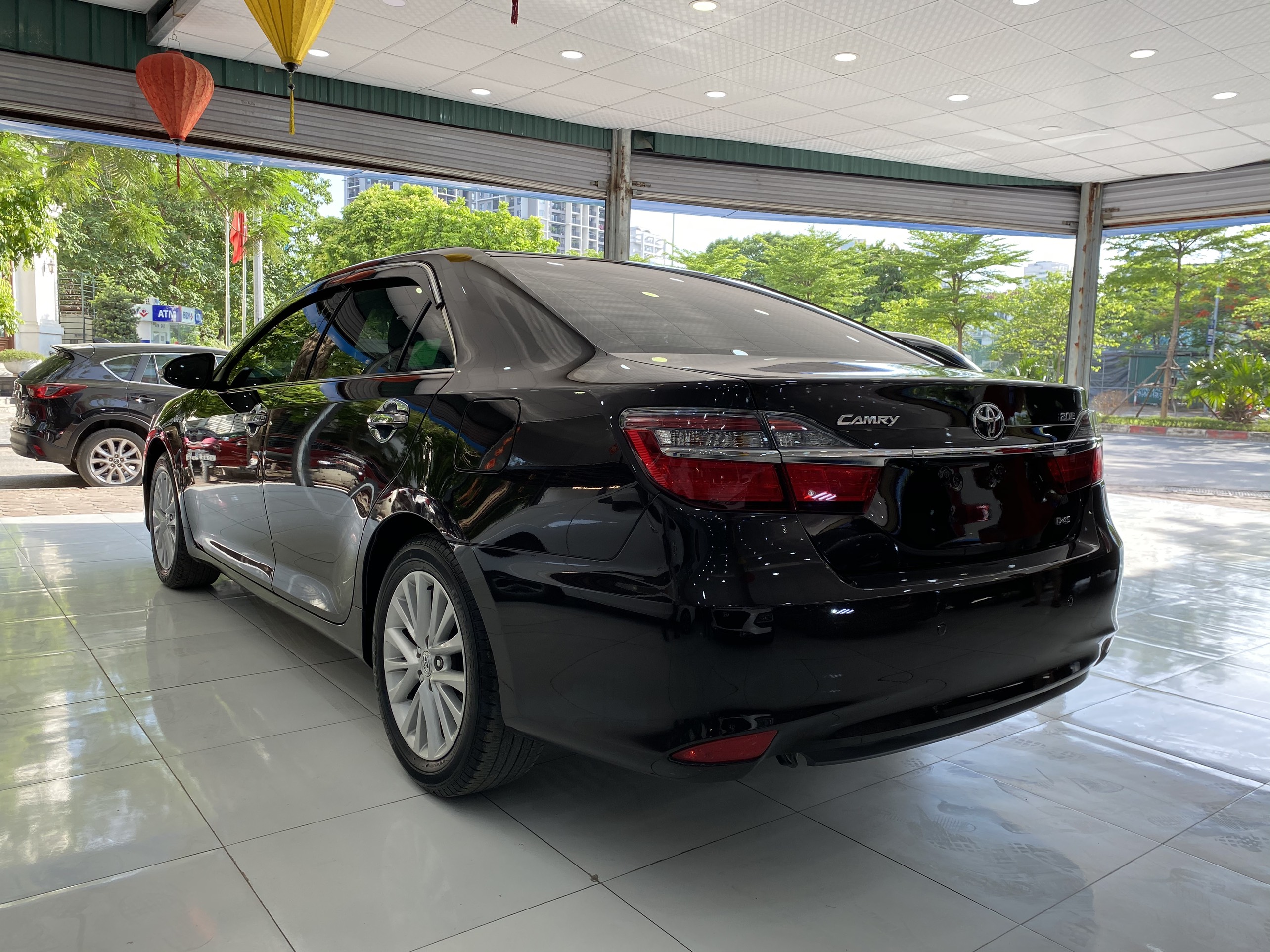 Toyota Camry 2.0E 2019 - 4